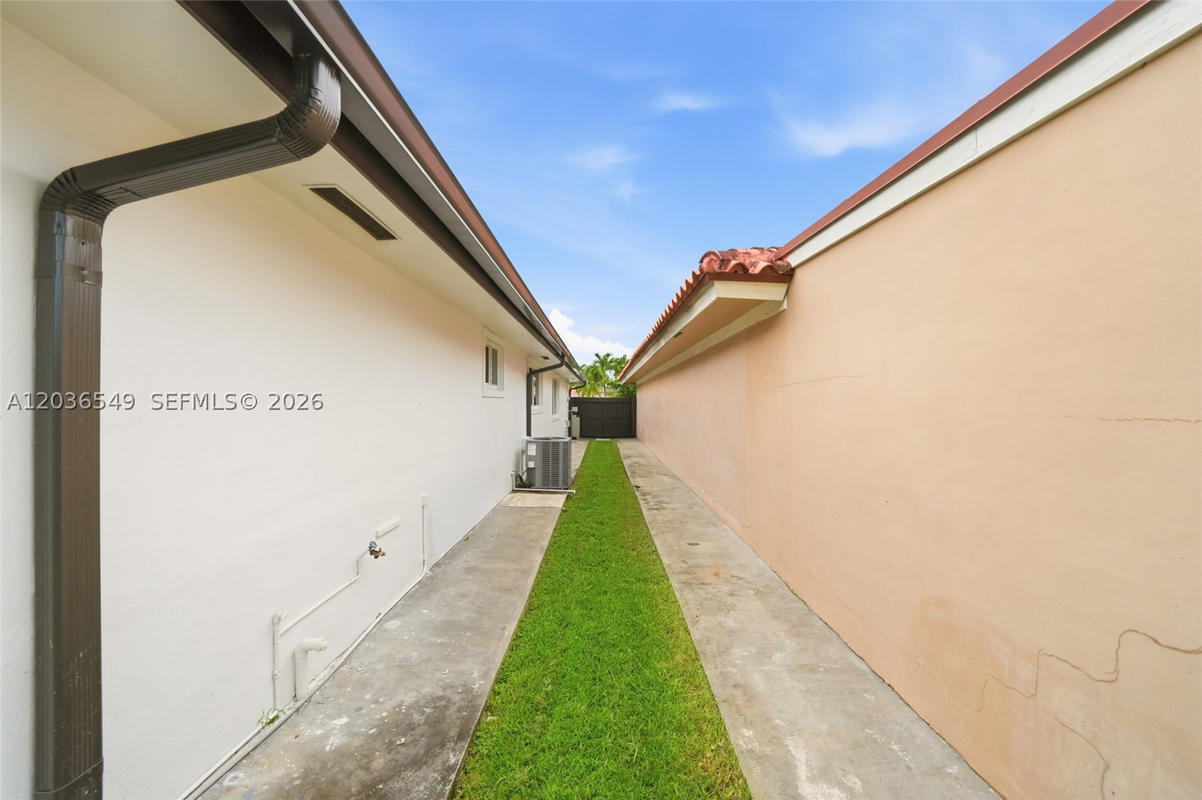 LEOMAR HOMES - Residential Lease