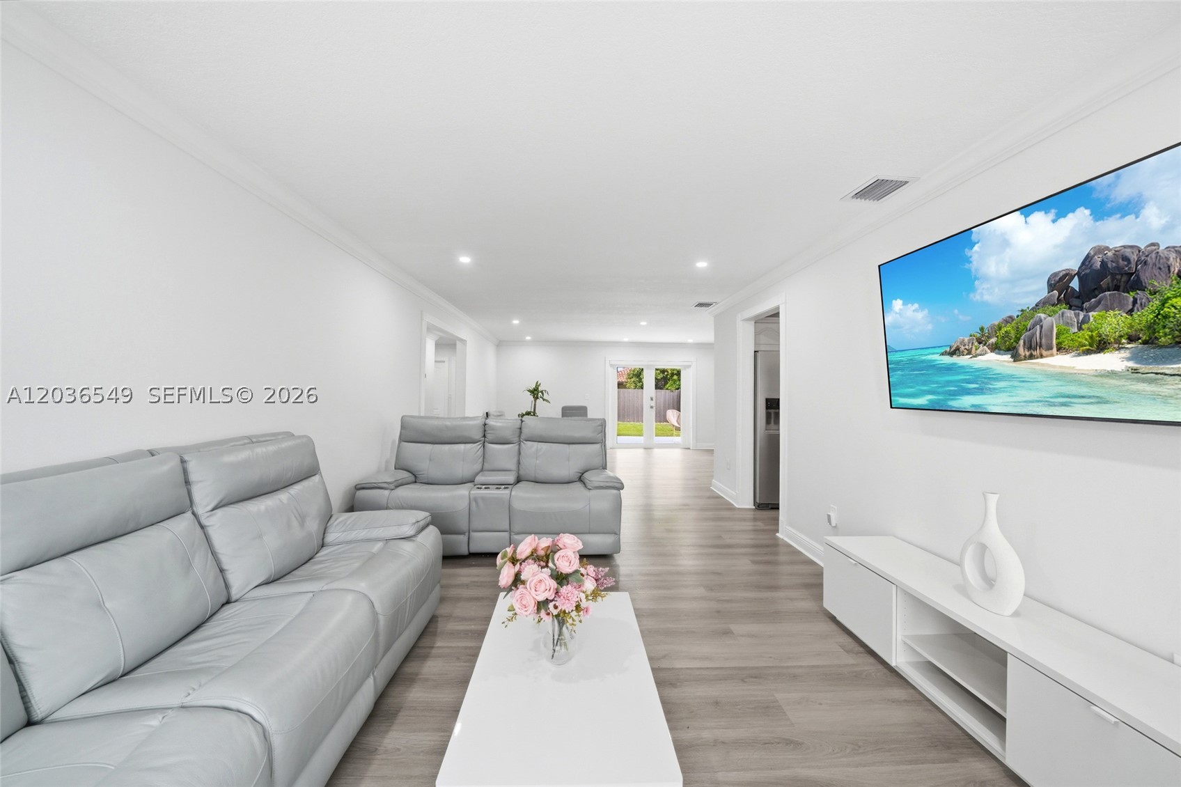 LEOMAR HOMES - Residential Lease