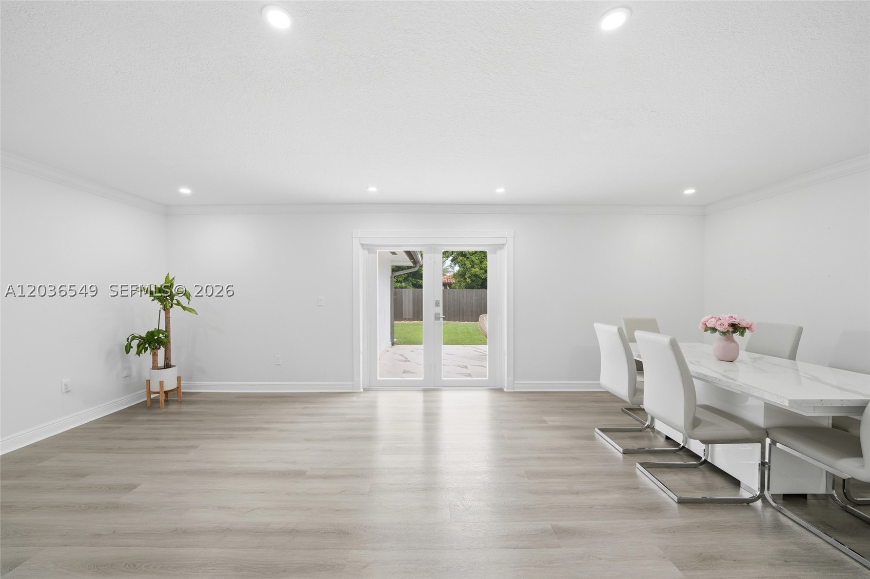 LEOMAR HOMES - Residential Lease
