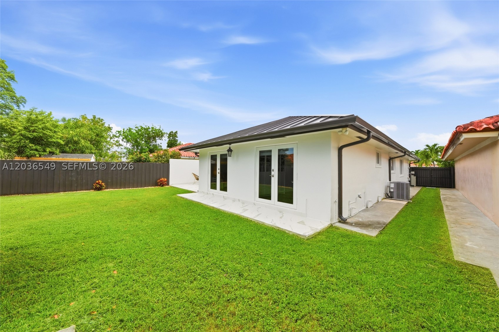 LEOMAR HOMES - Residential Lease