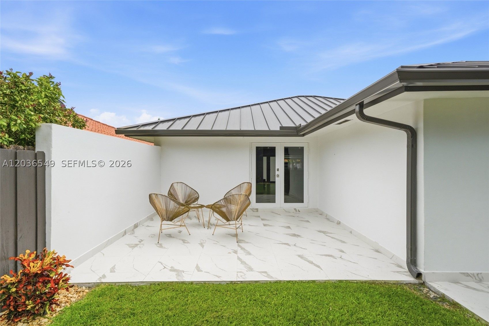 LEOMAR HOMES - Residential Lease