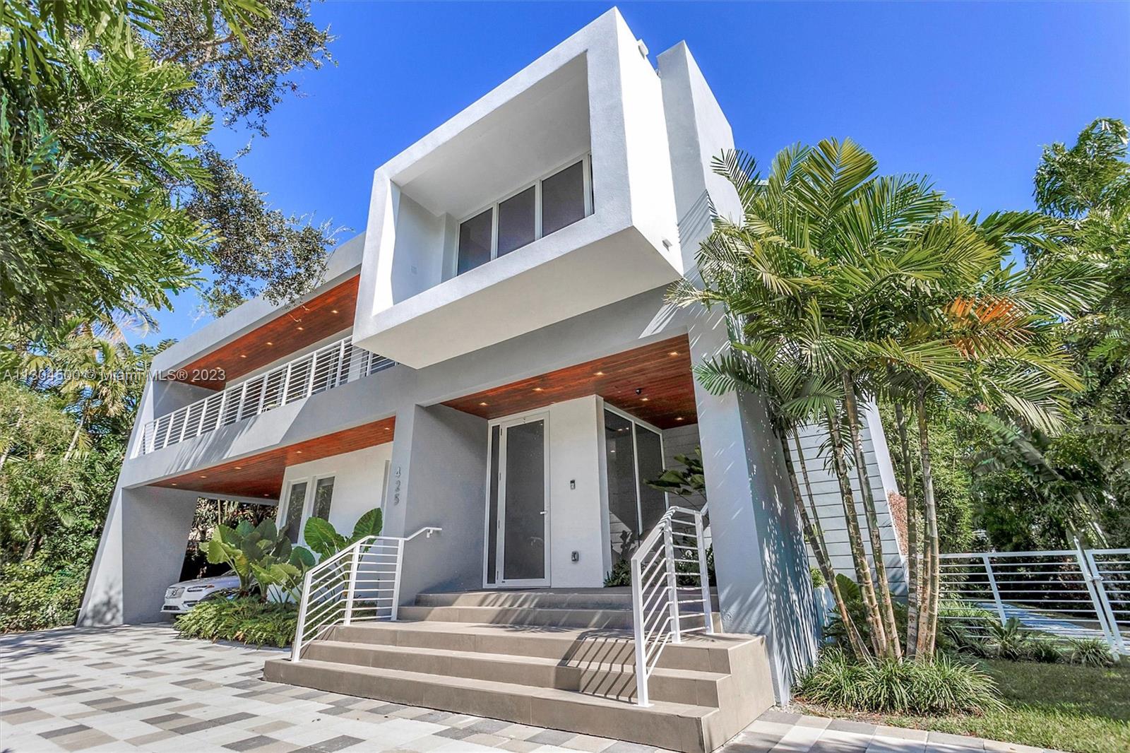 TROPICAL ISLE HOMES SUB 3 - Residential