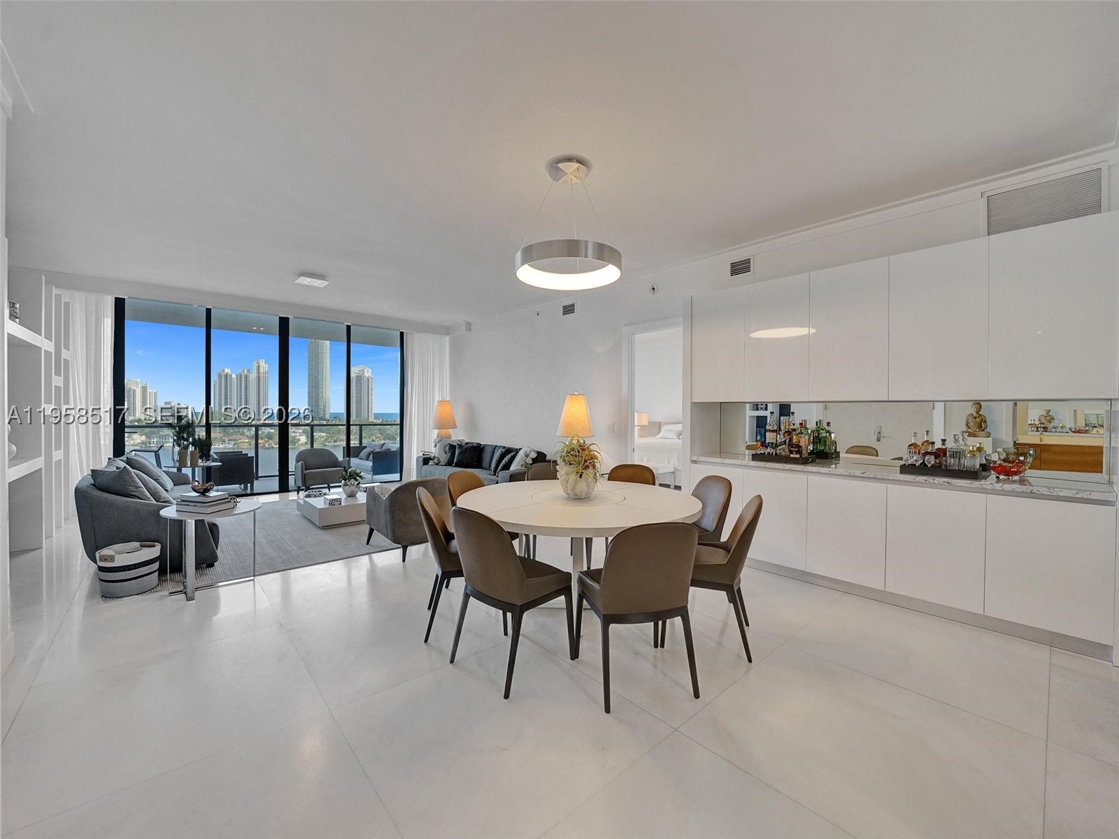 PRIVE CONDO - Residential