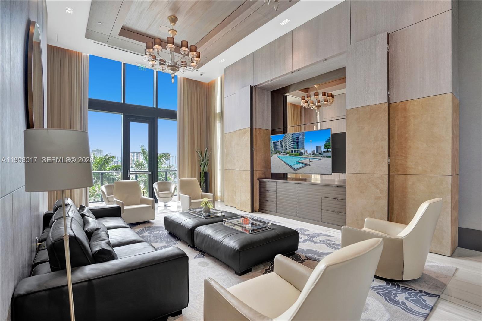 PRIVE CONDO - Residential