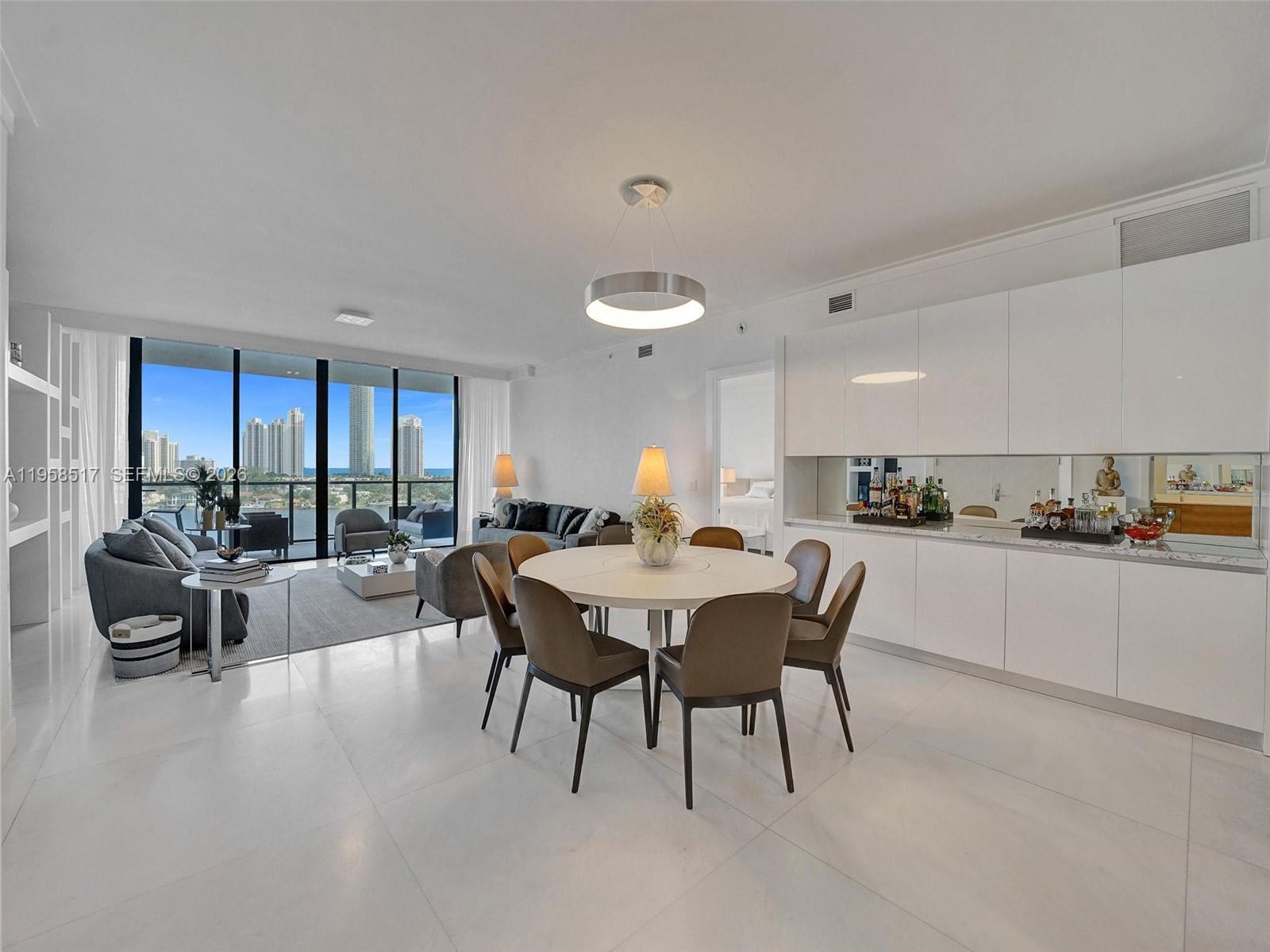 PRIVE CONDO - Residential