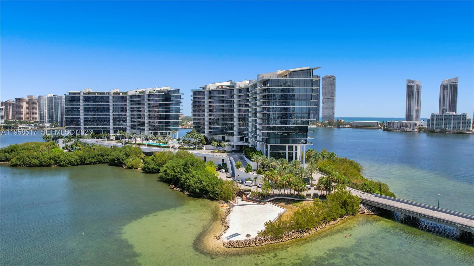 PRIVE CONDO - Residential