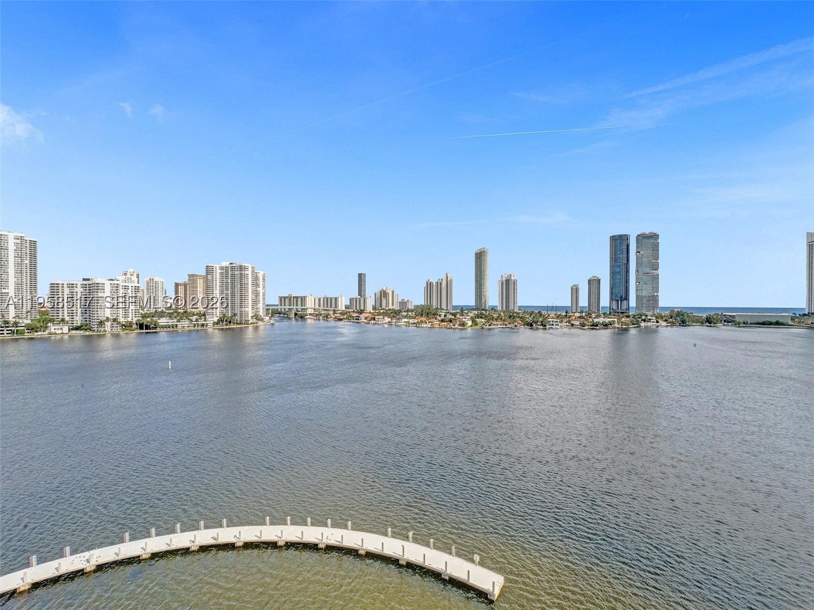 PRIVE CONDO - Residential