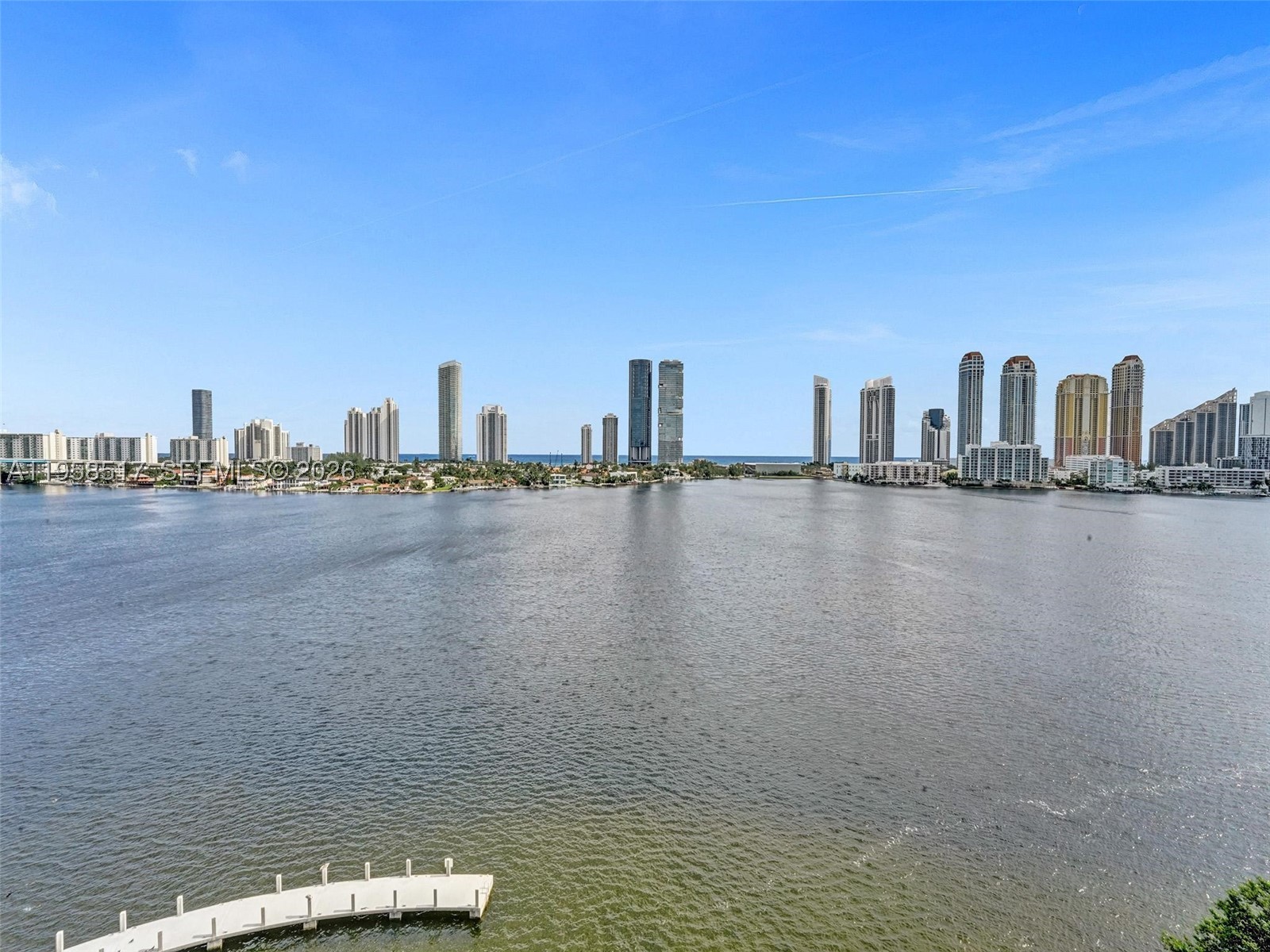 PRIVE CONDO - Residential