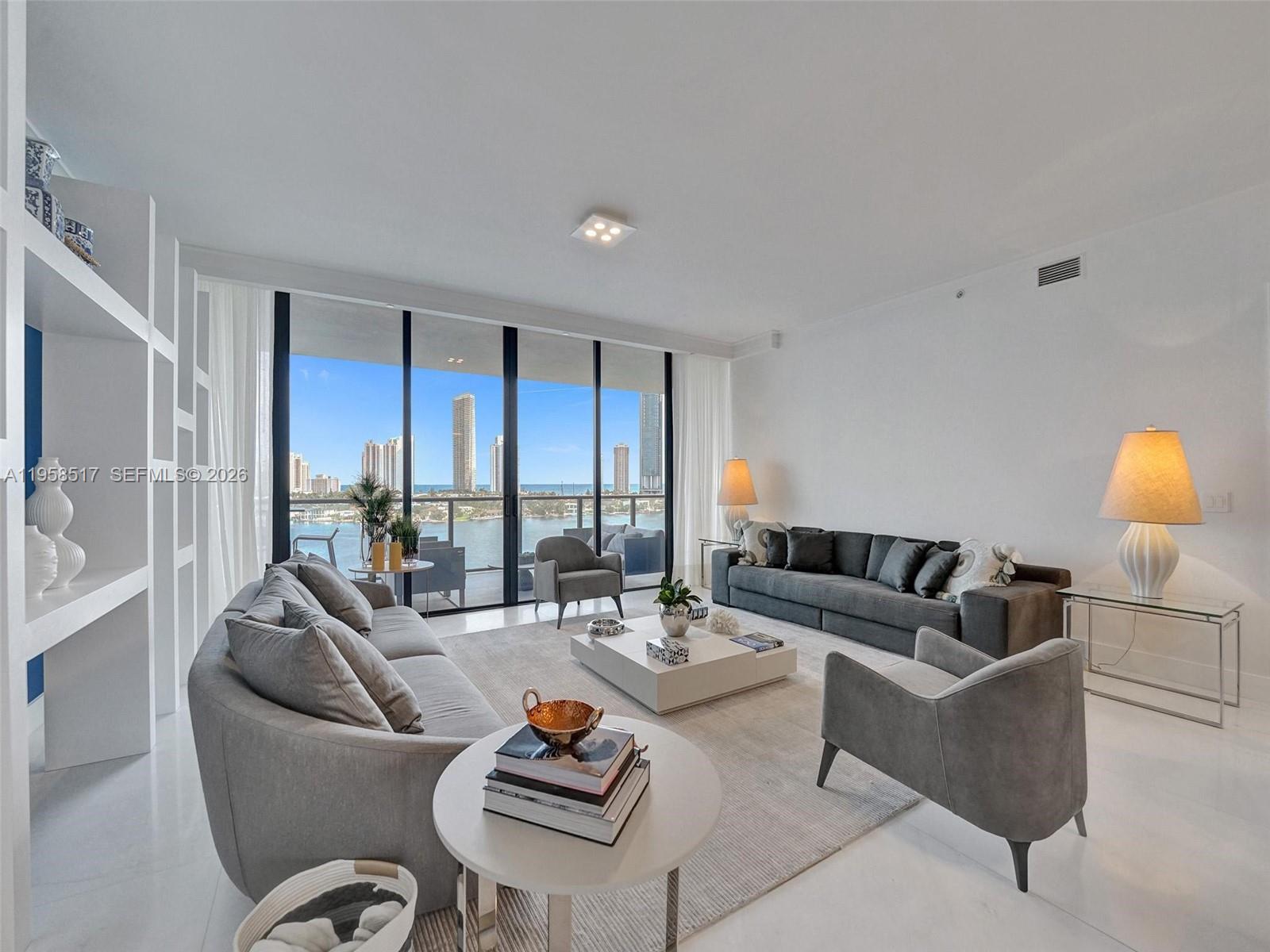 PRIVE CONDO - Residential