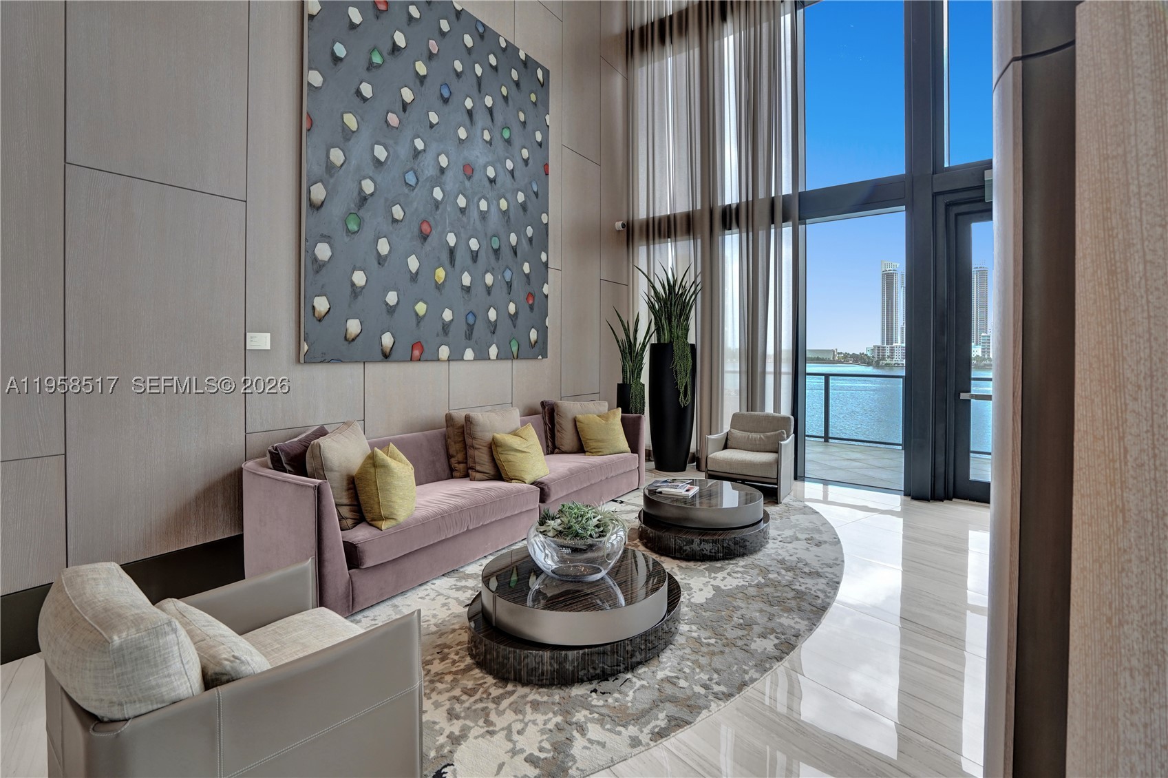 PRIVE CONDO - Residential