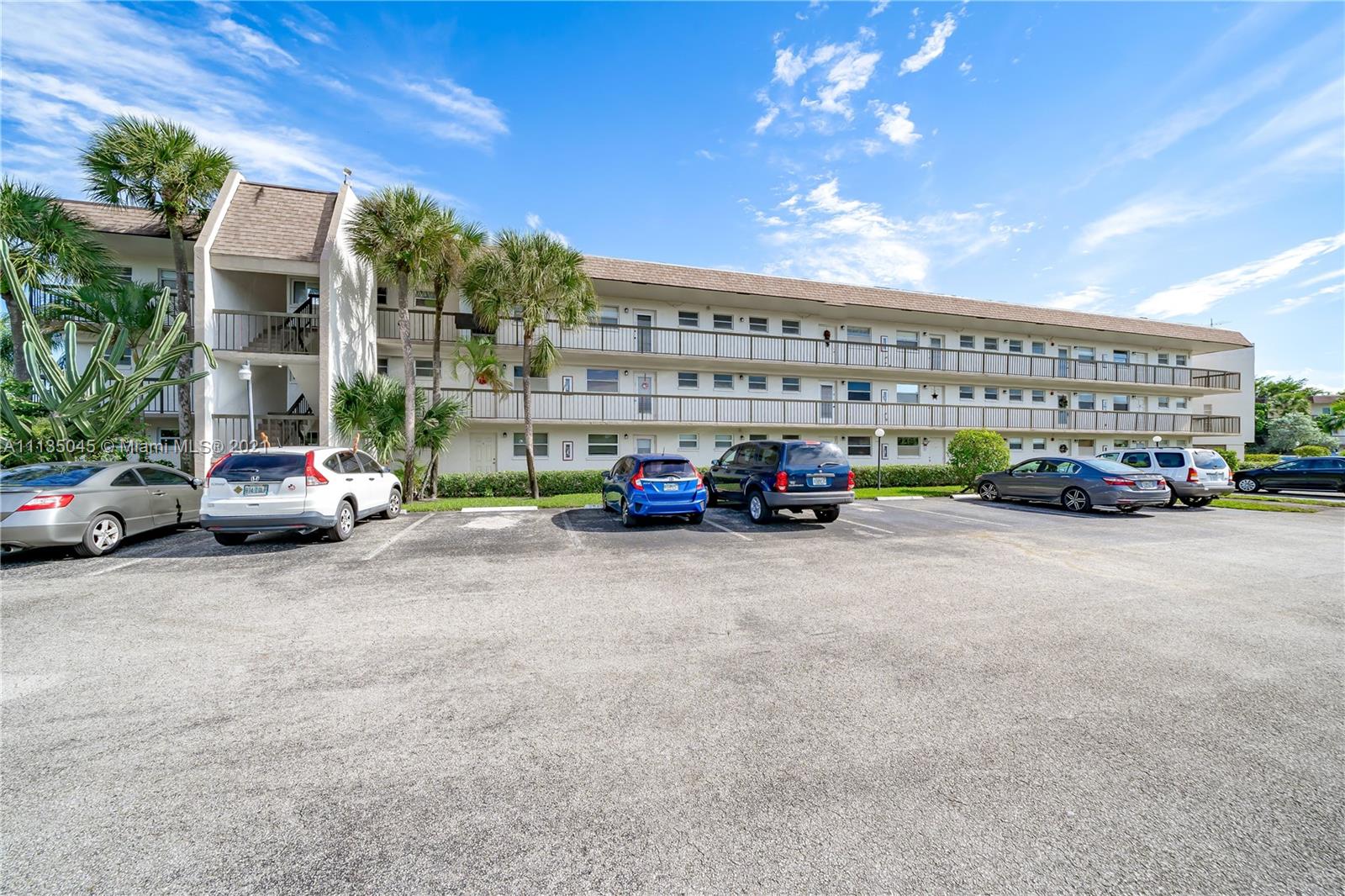 OMEGA 10 CONDO - Residential