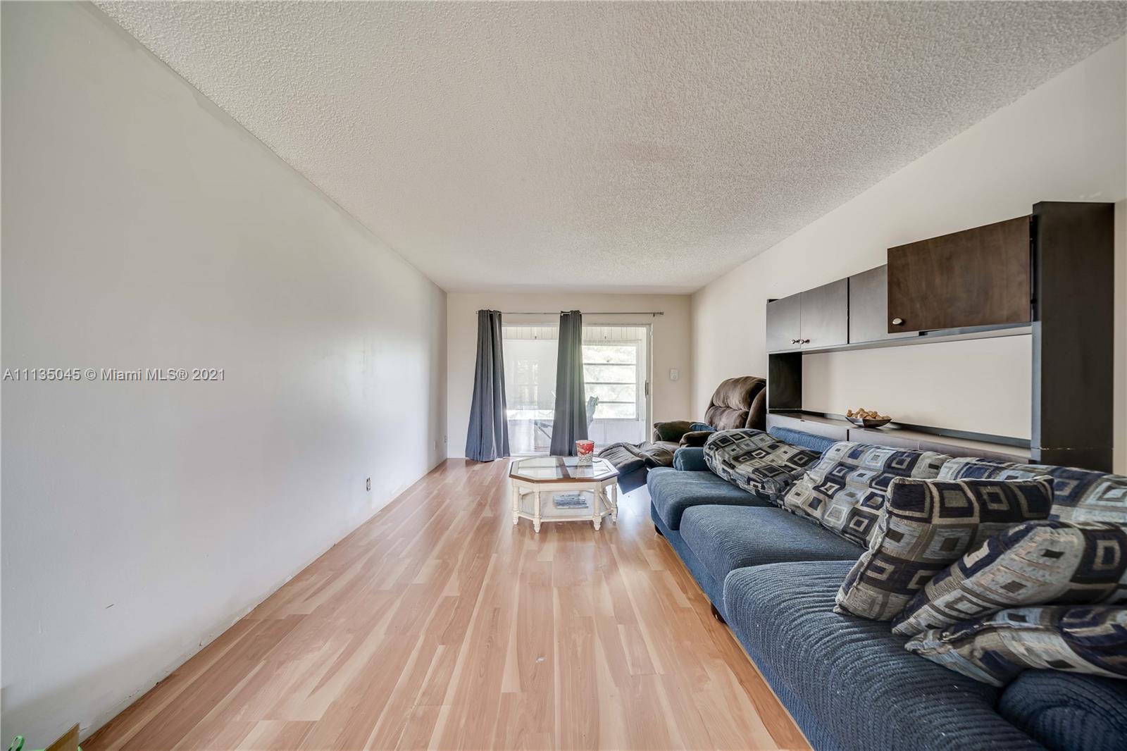OMEGA 10 CONDO - Residential