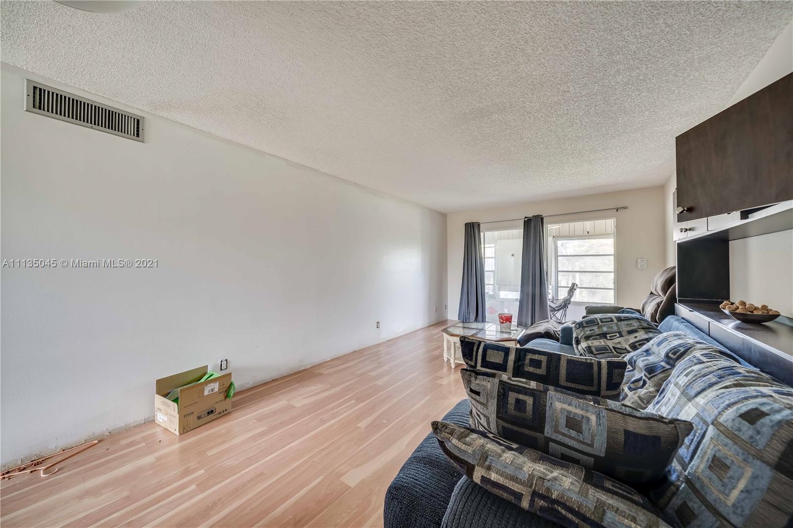 OMEGA 10 CONDO - Residential
