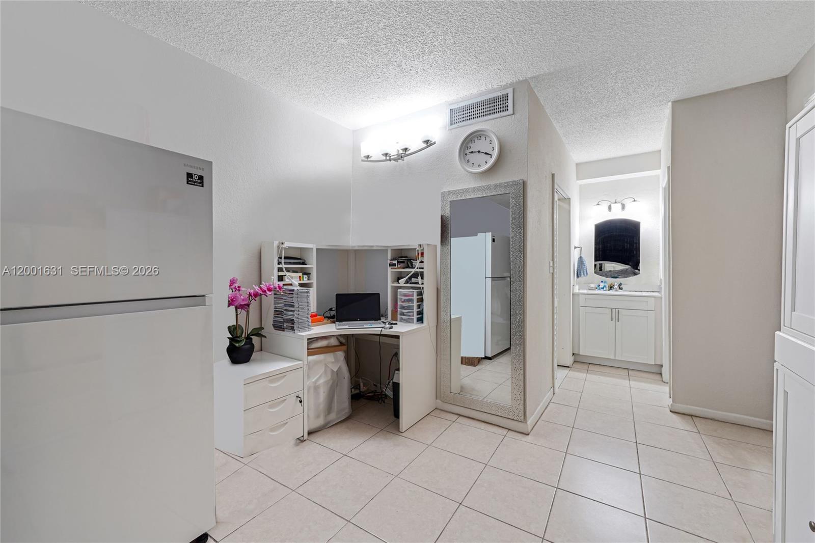 VILLA CATALINA CONDO - Residential