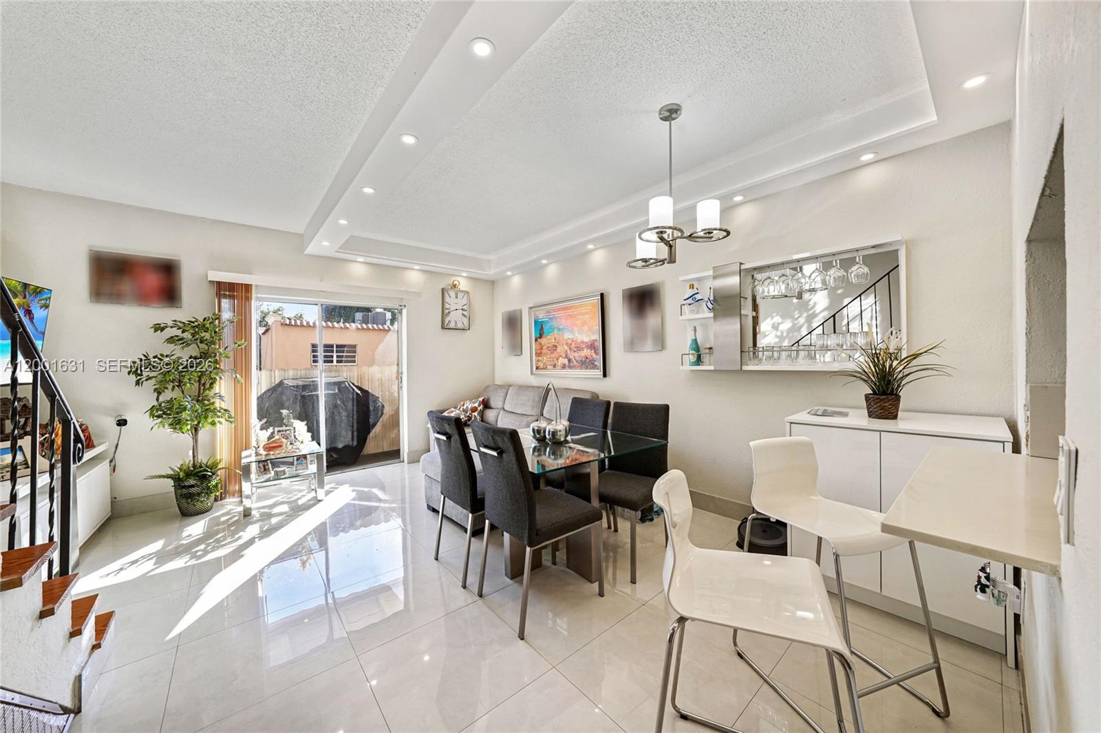 VILLA CATALINA CONDO - Residential