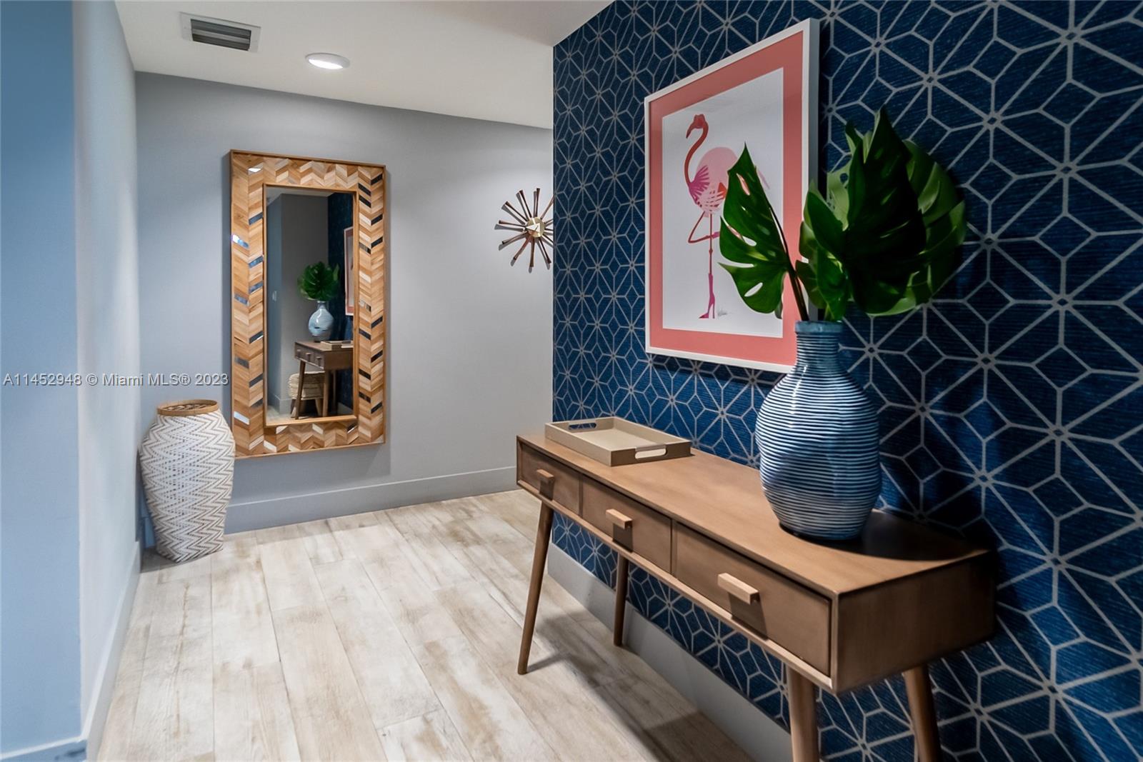 BAY HARBOUR ISLAND - Residential Lease