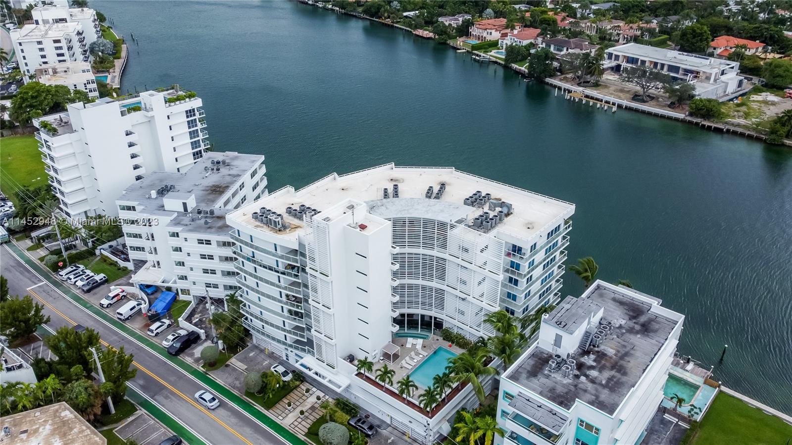 BAY HARBOUR ISLAND - Residential Lease