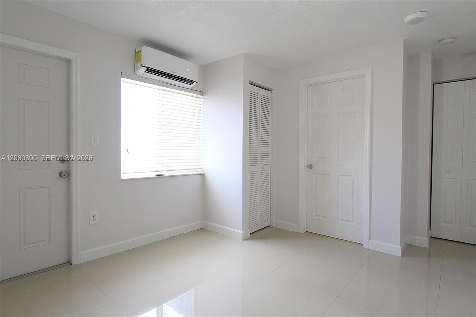 SUNSET HEIGHTS - Residential Lease