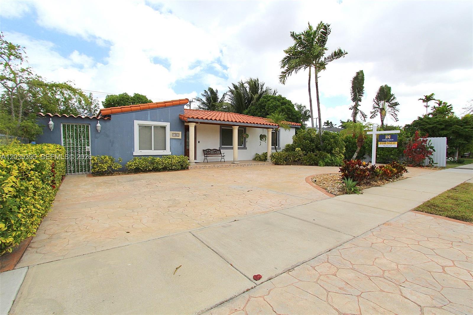 SUNSET HEIGHTS - Residential Lease
