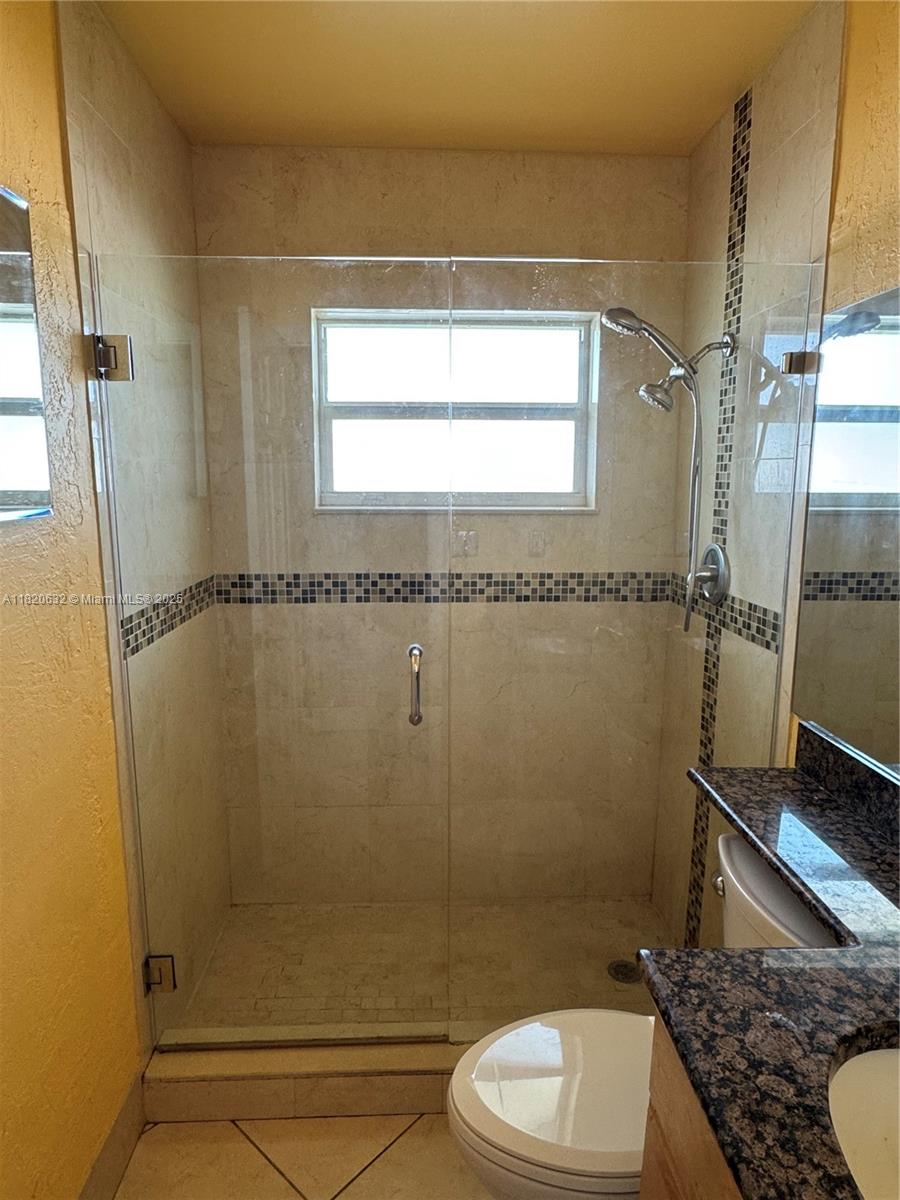 VICTORIA COURTS CONDO - Residential