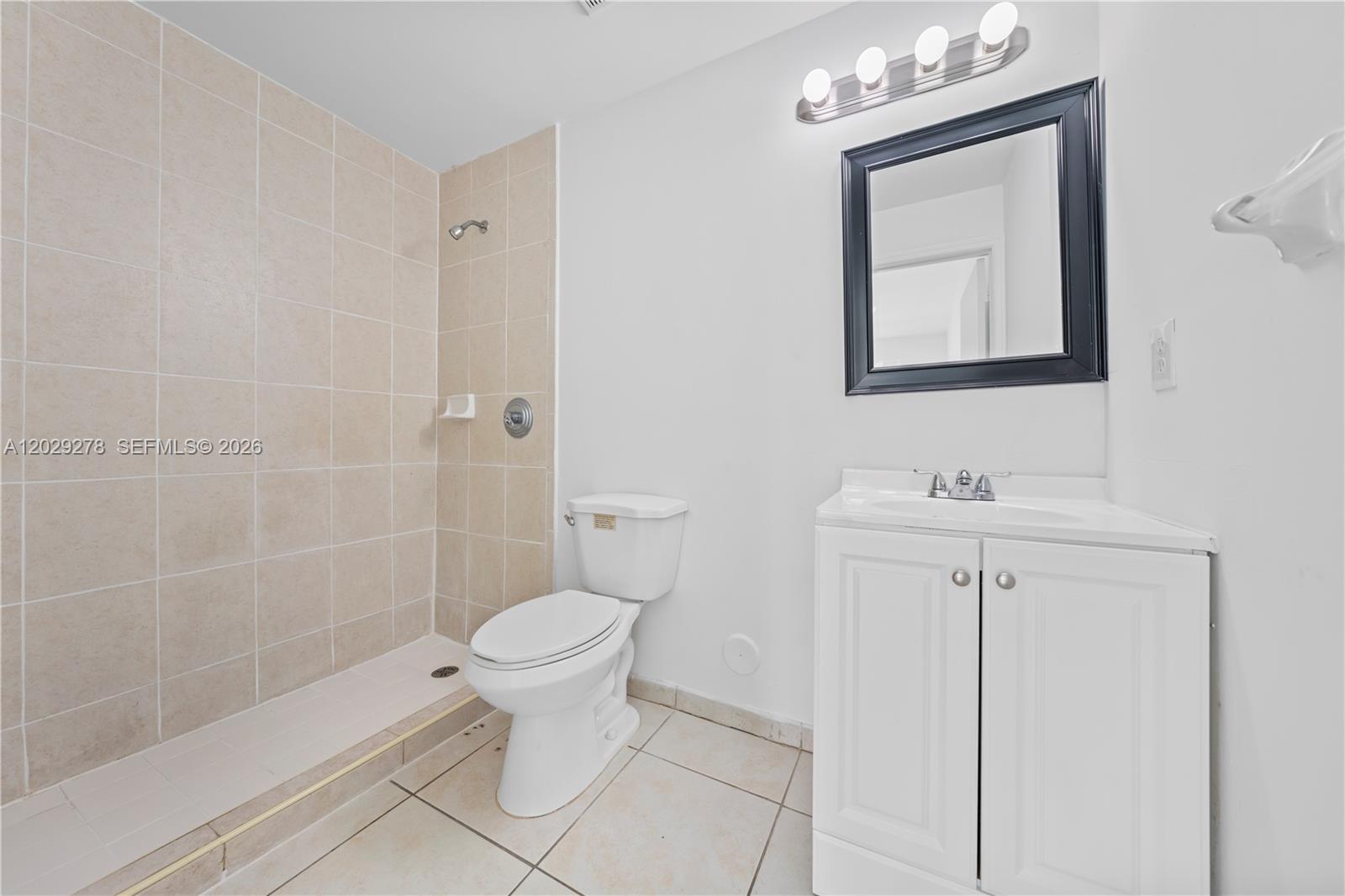 PALM GARDENS AT DORAL CON - Residential Lease