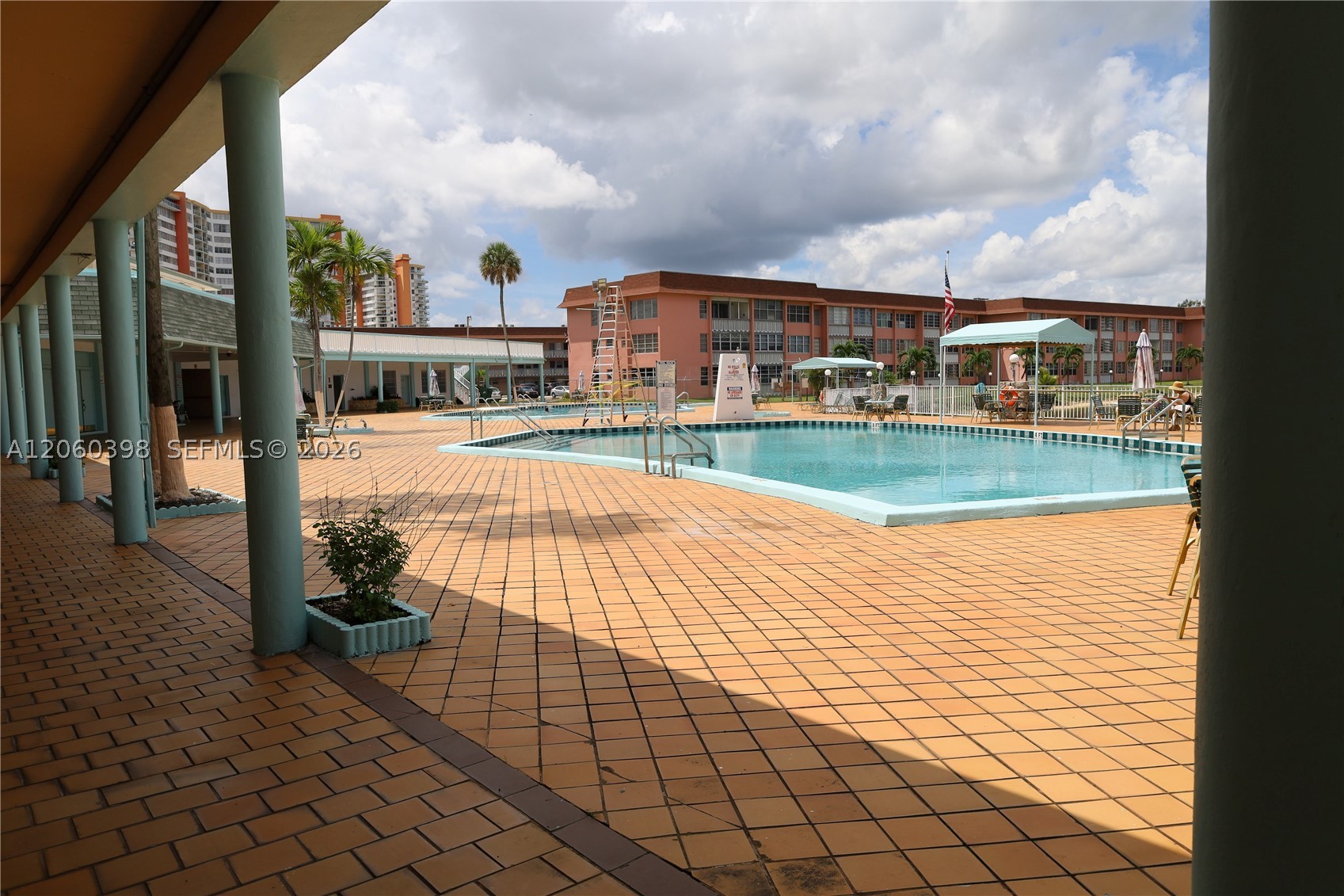 THIRD MOORINGS CONDO - Residential