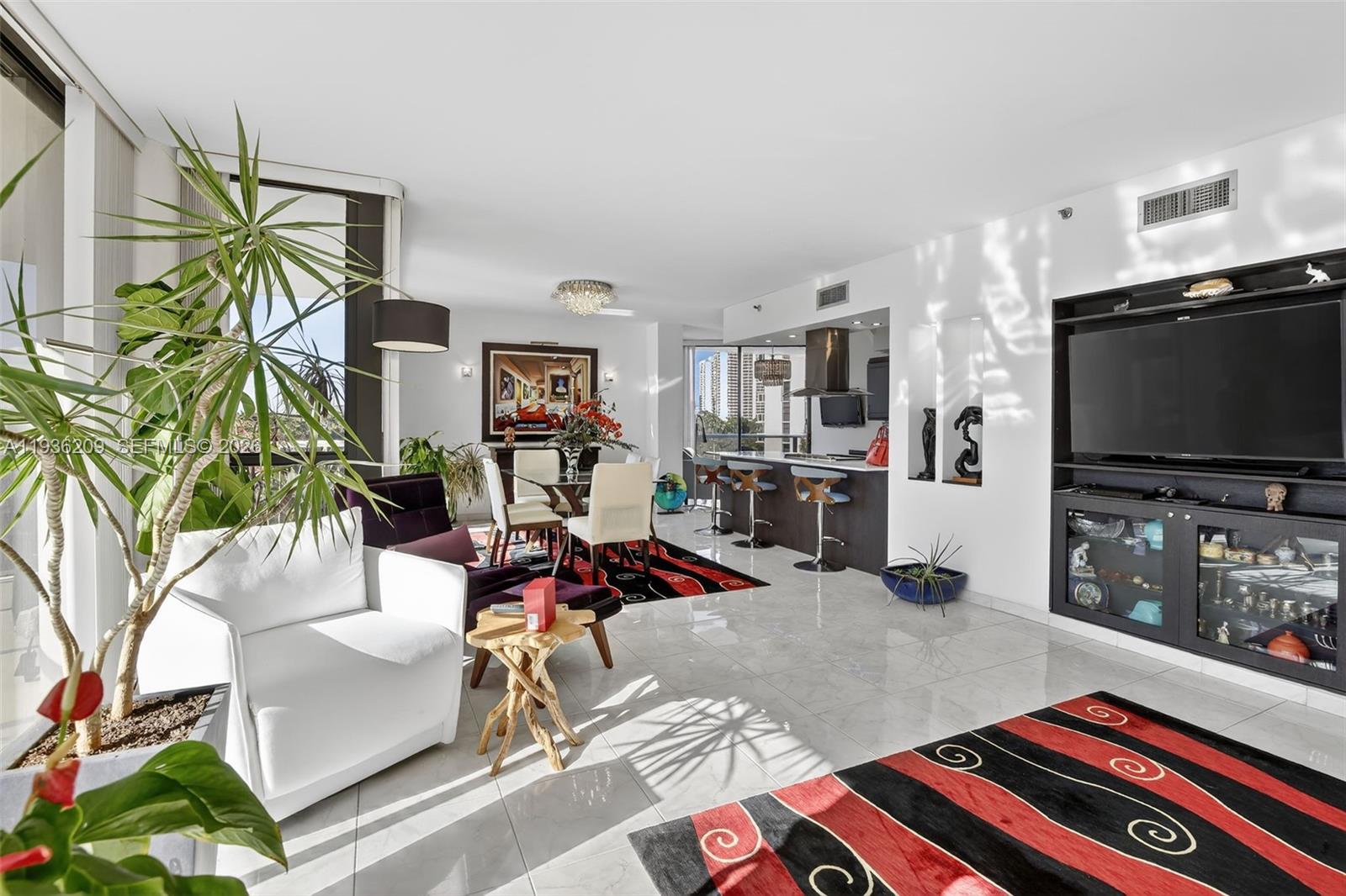 HAMPTONS WEST CONDO - Residential