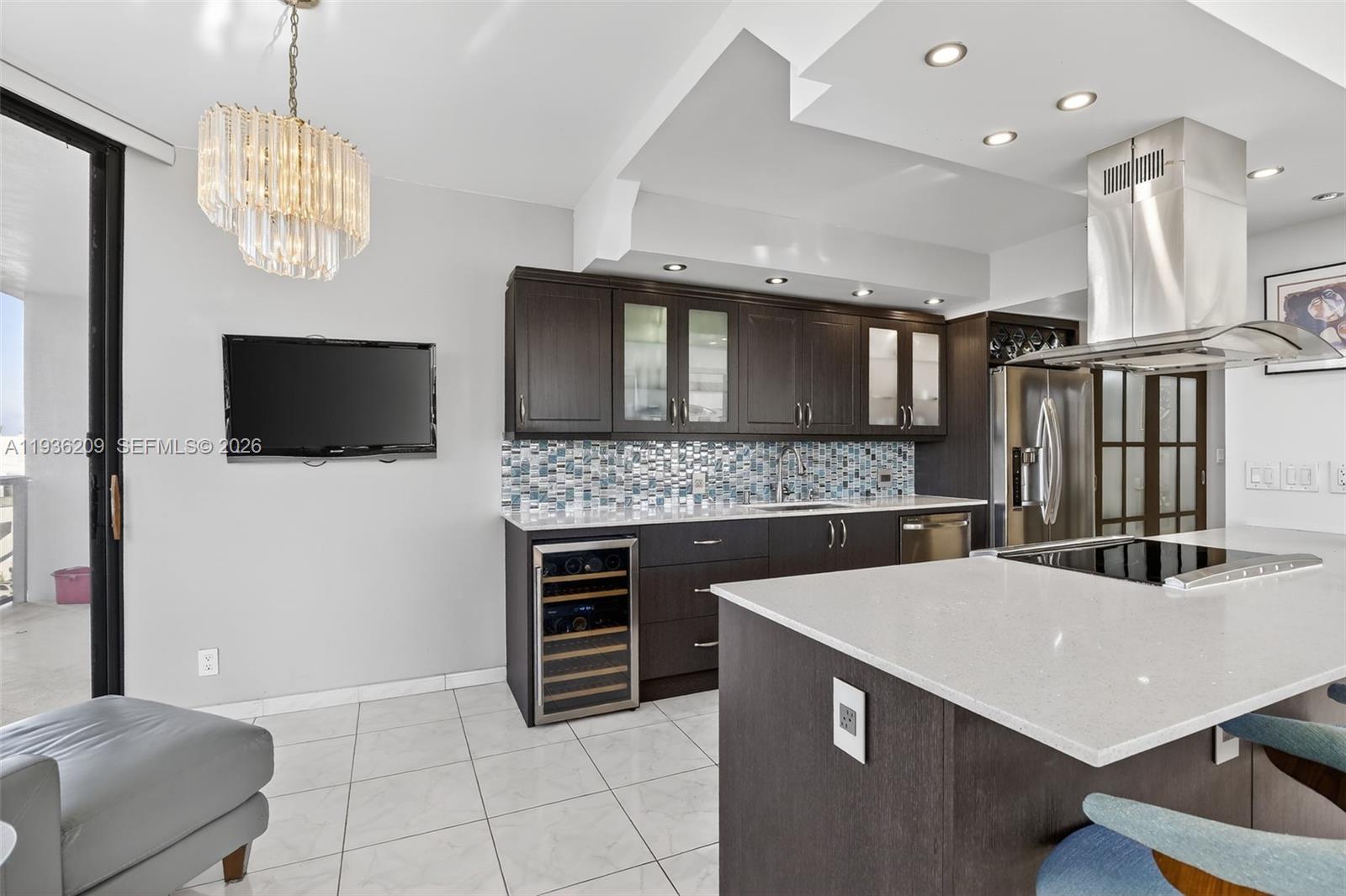 HAMPTONS WEST CONDO - Residential