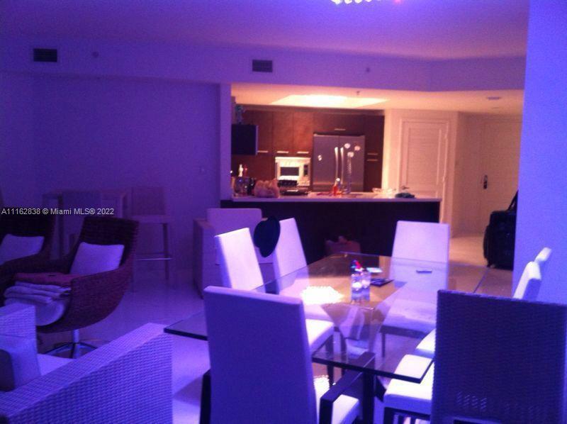 ST TROPEZ ON THE BAY III - Residential