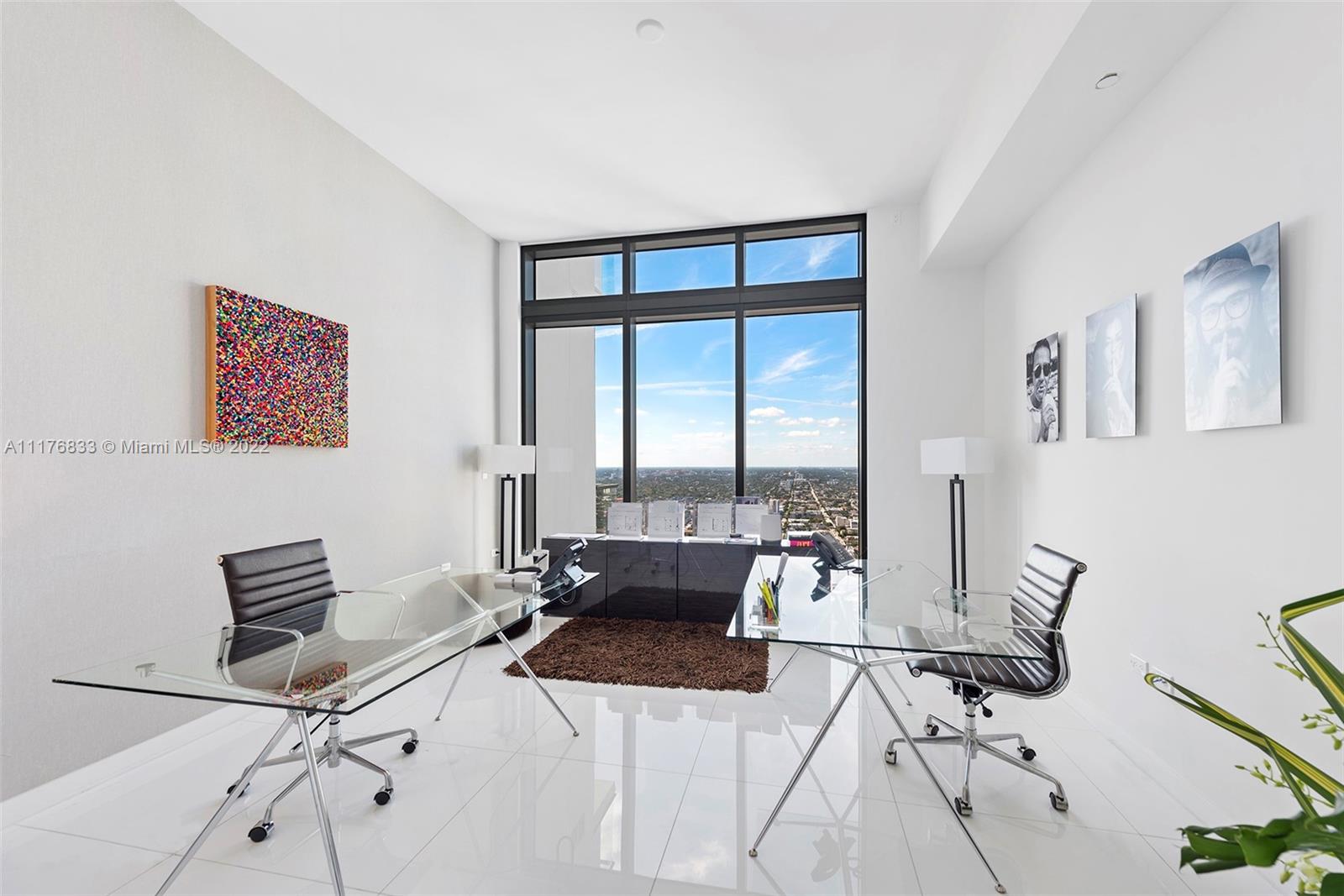Enjoy 180 of views from the best penthouse at Brickell City Centre. Best location within the iconic Brickell City Centre. Great amenities and best shops and restaurants. ready to move in!!