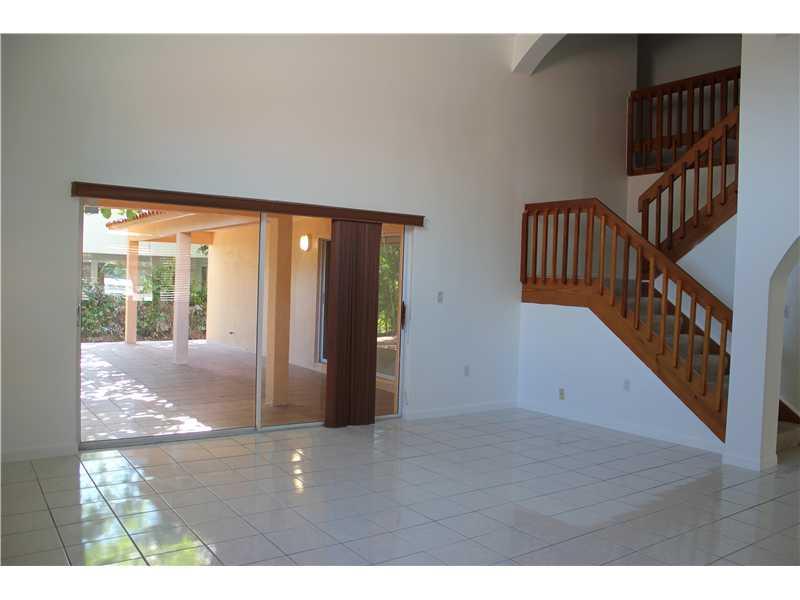 DAVIS GARDENS - Residential Lease