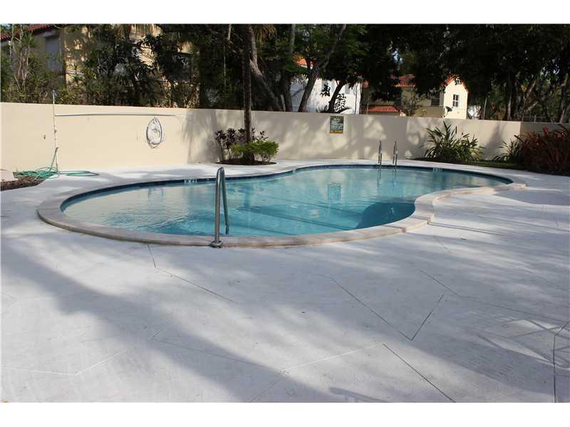 DAVIS GARDENS - Residential Lease