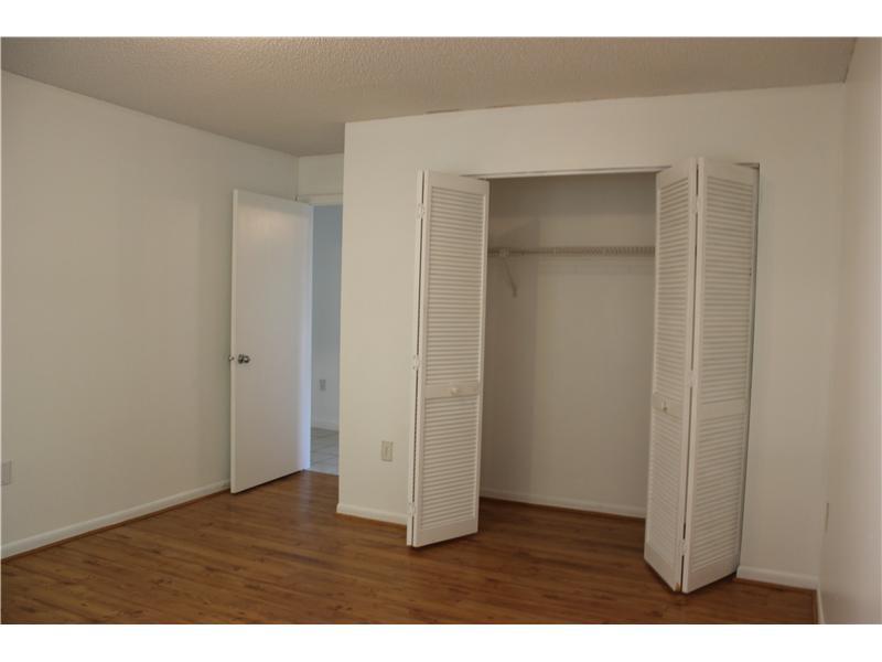 DAVIS GARDENS - Residential Lease