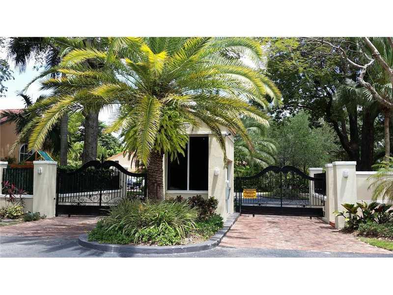 DAVIS GARDENS - Residential Lease