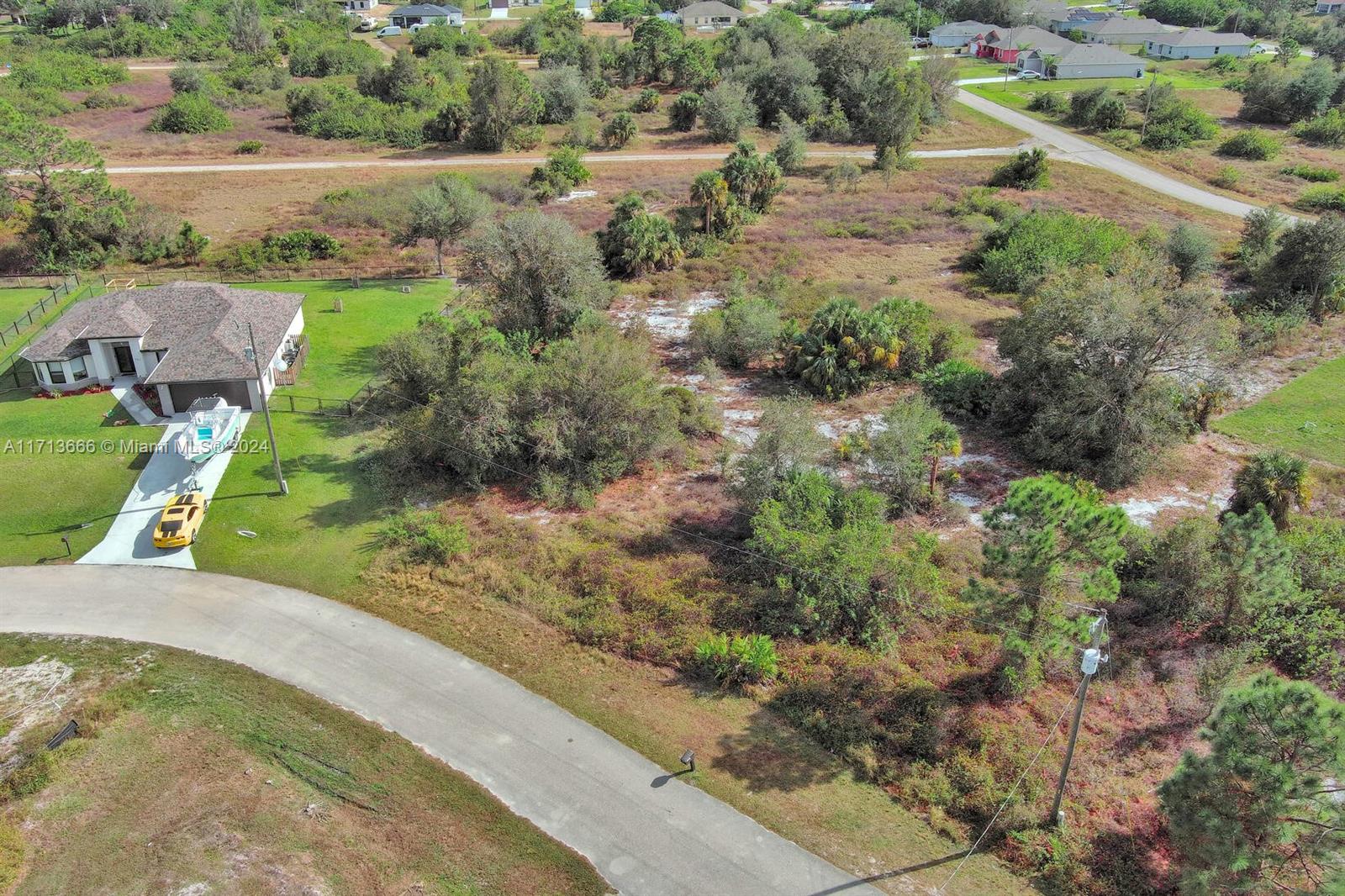 LEHIGH ACRES - Land