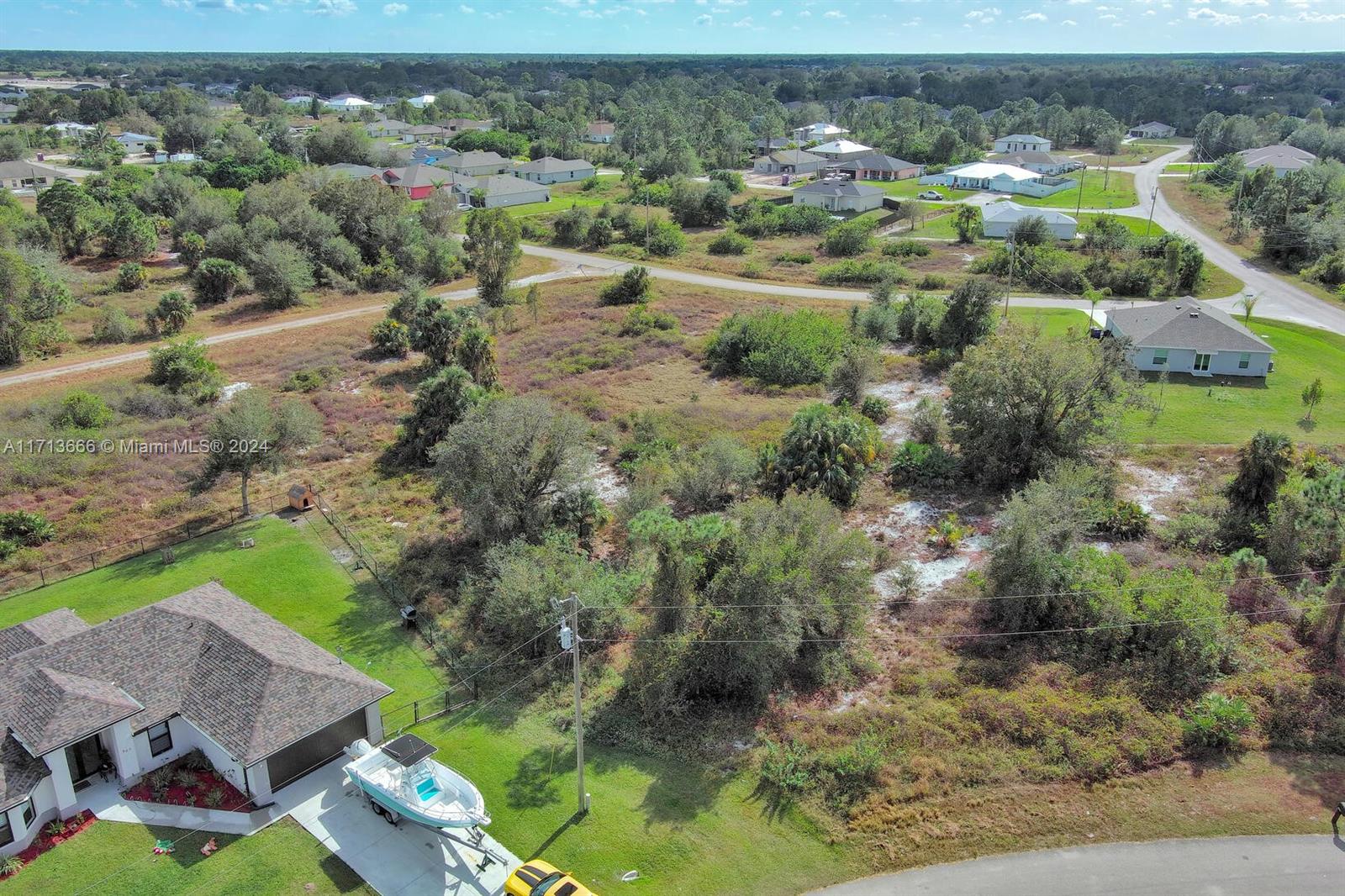 LEHIGH ACRES - Land