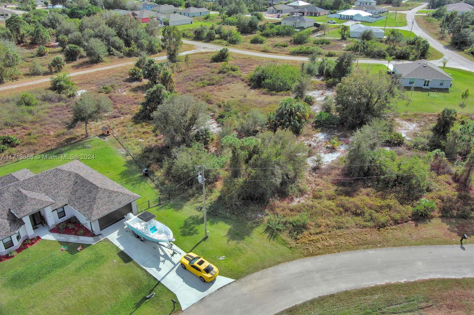 LEHIGH ACRES - Land