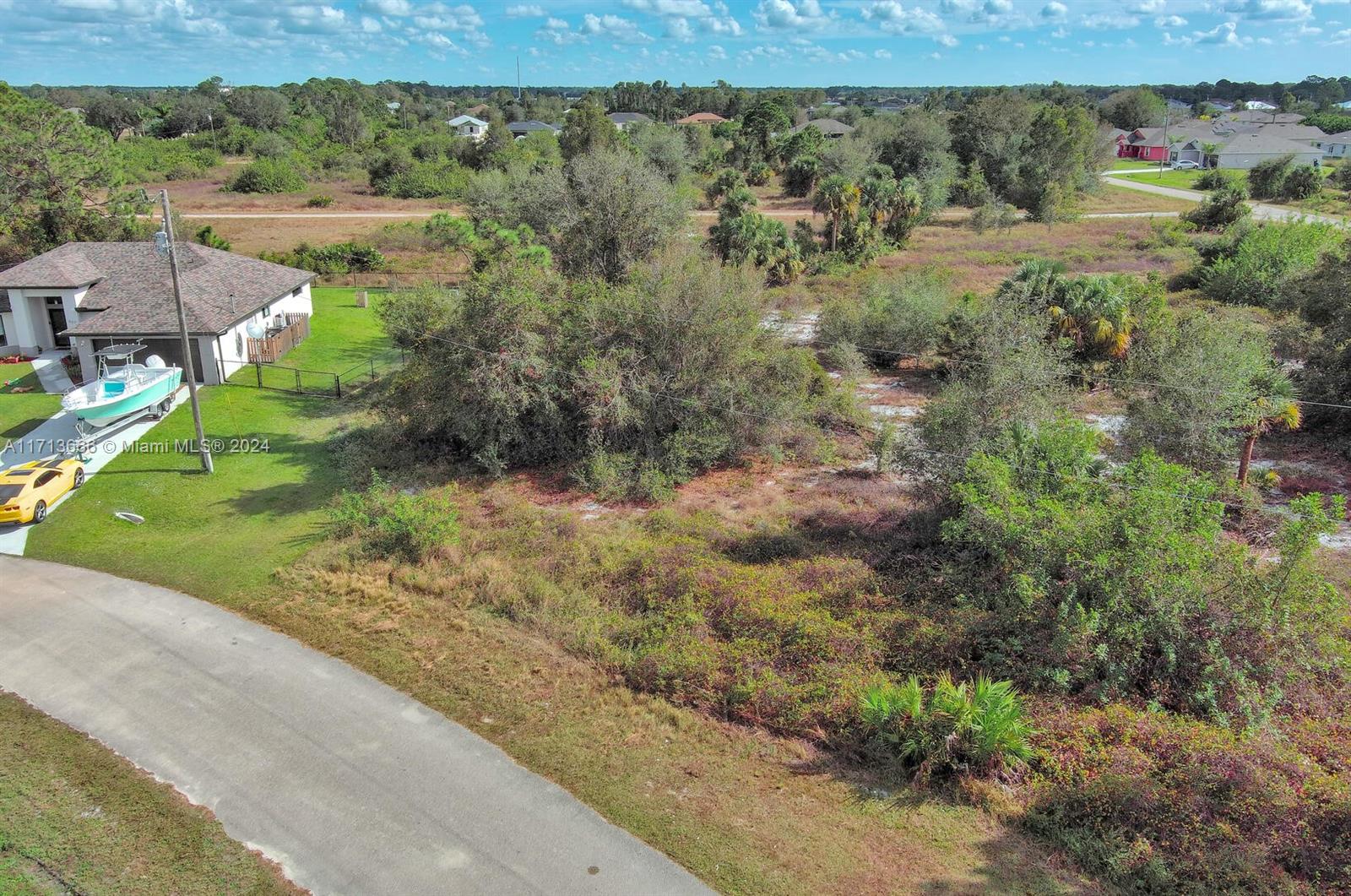 LEHIGH ACRES - Land