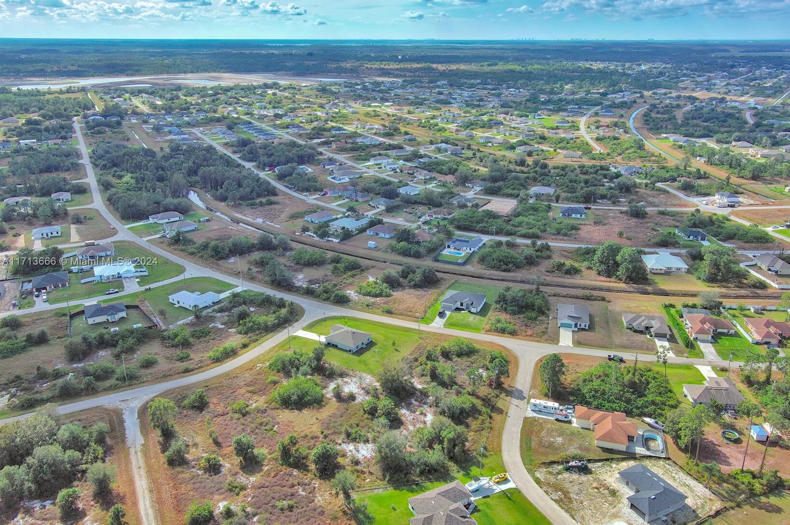 LEHIGH ACRES - Land