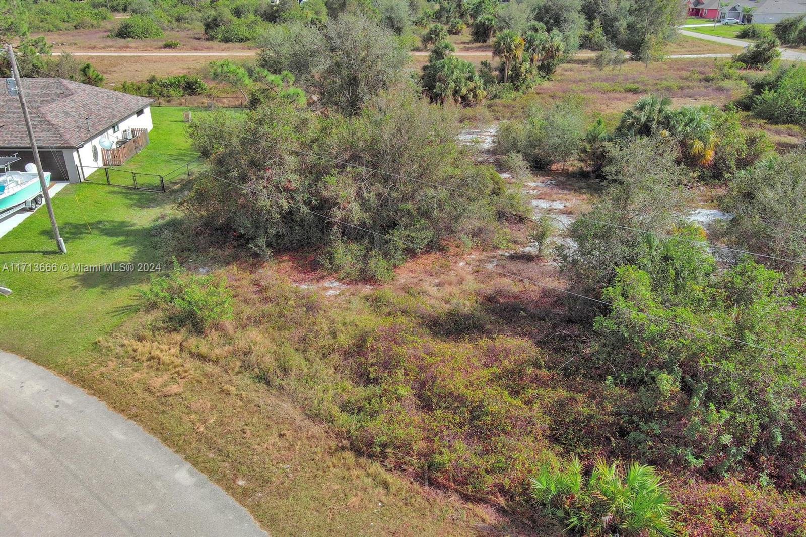 LEHIGH ACRES - Land