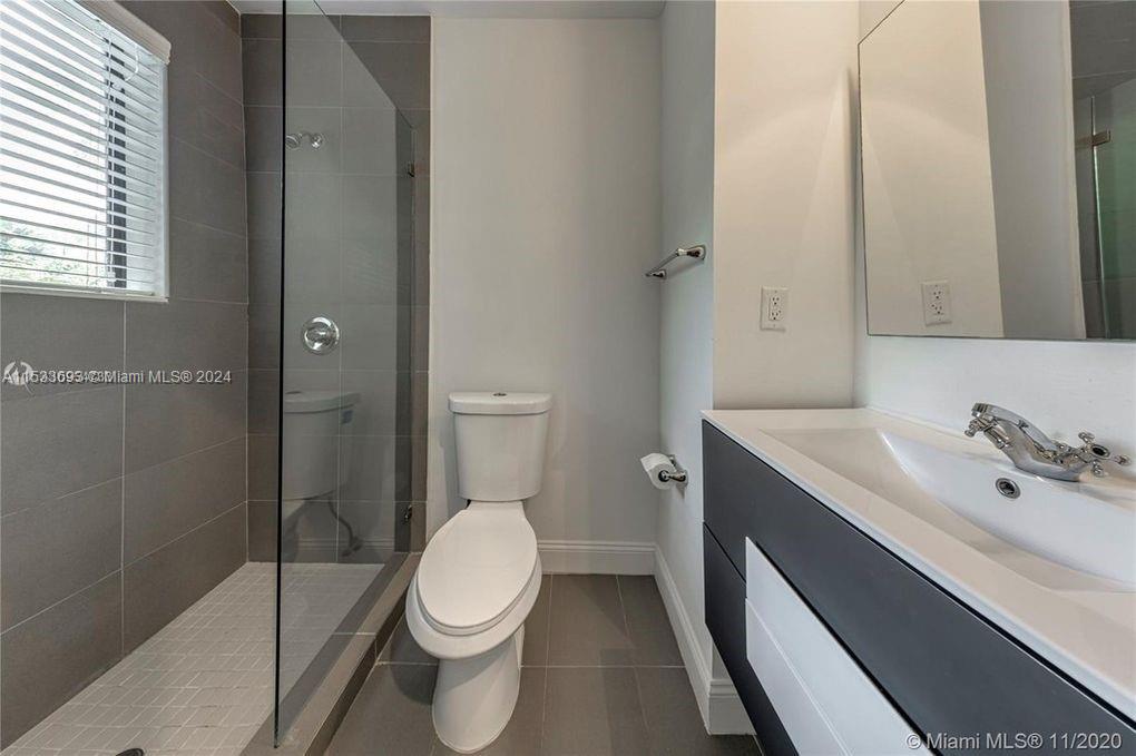 SUNNY GROVE - Residential Lease