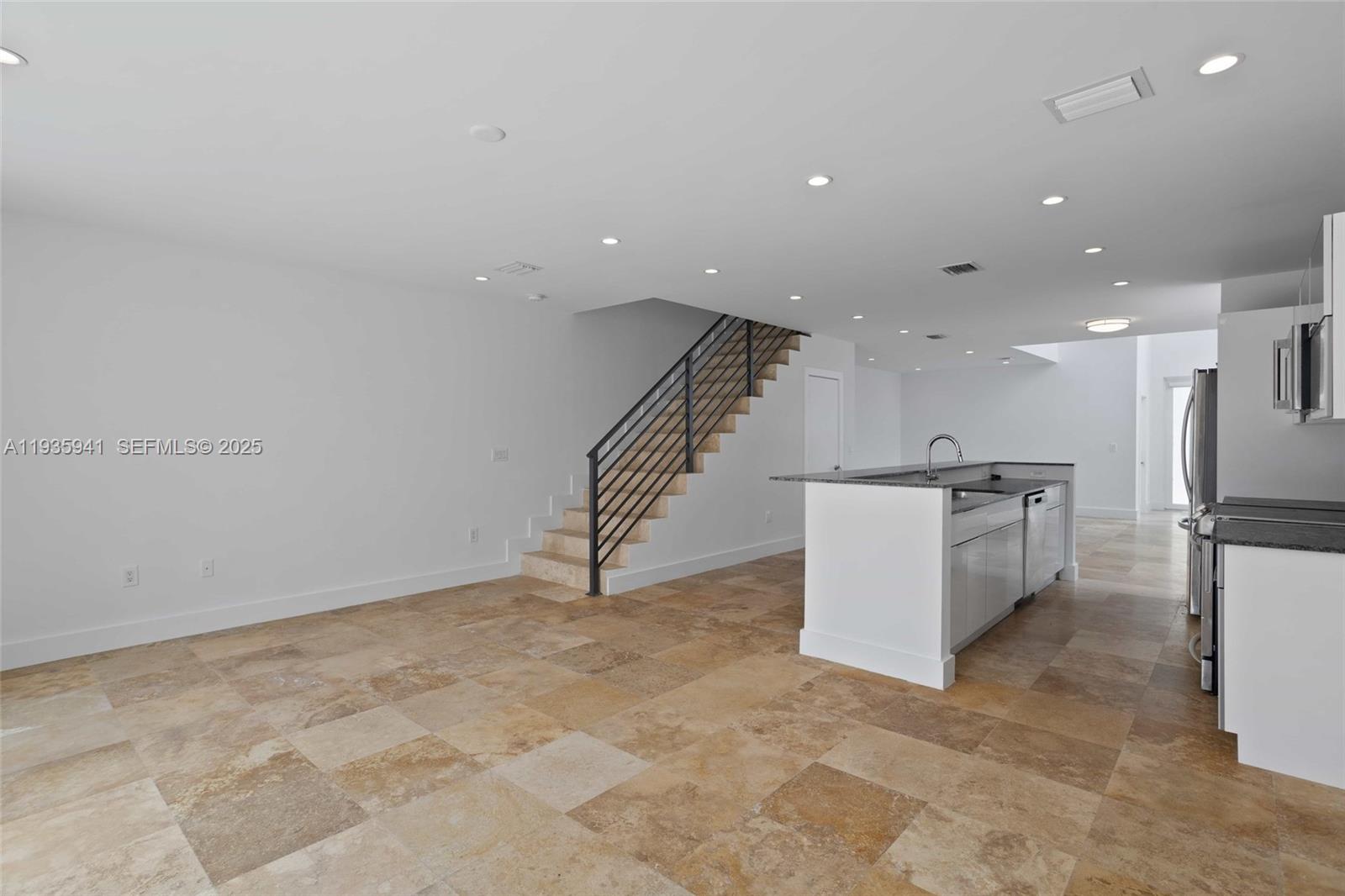 BAYWOOD - Residential