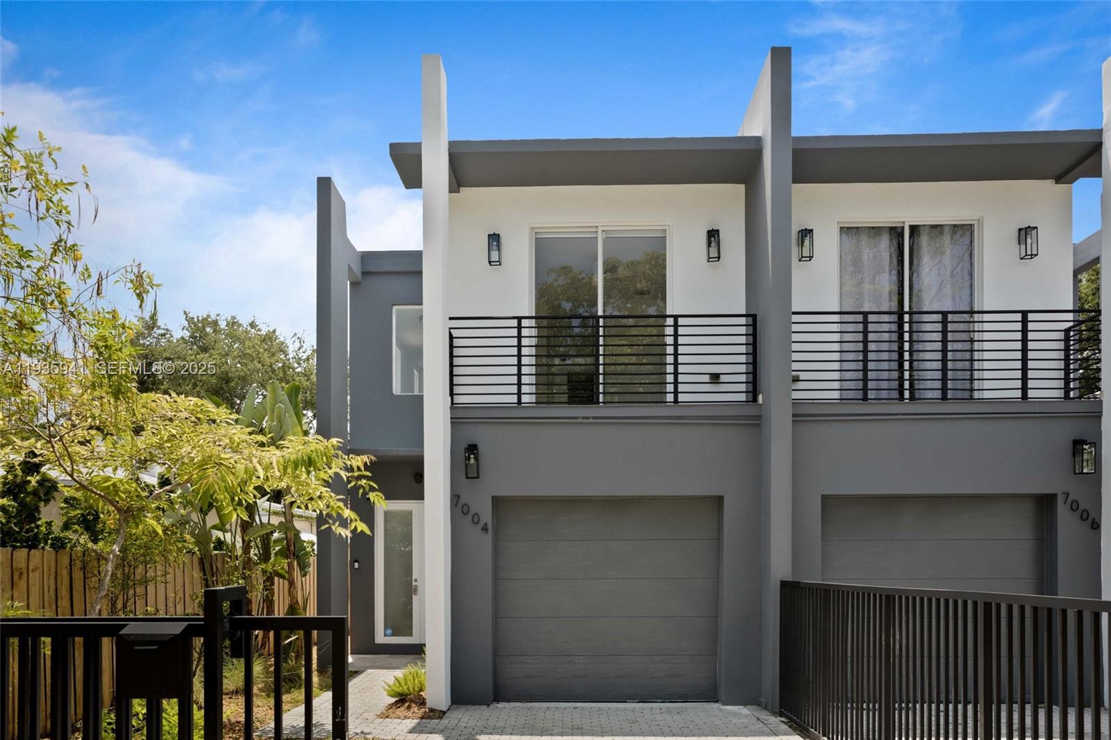 BAYWOOD - Residential