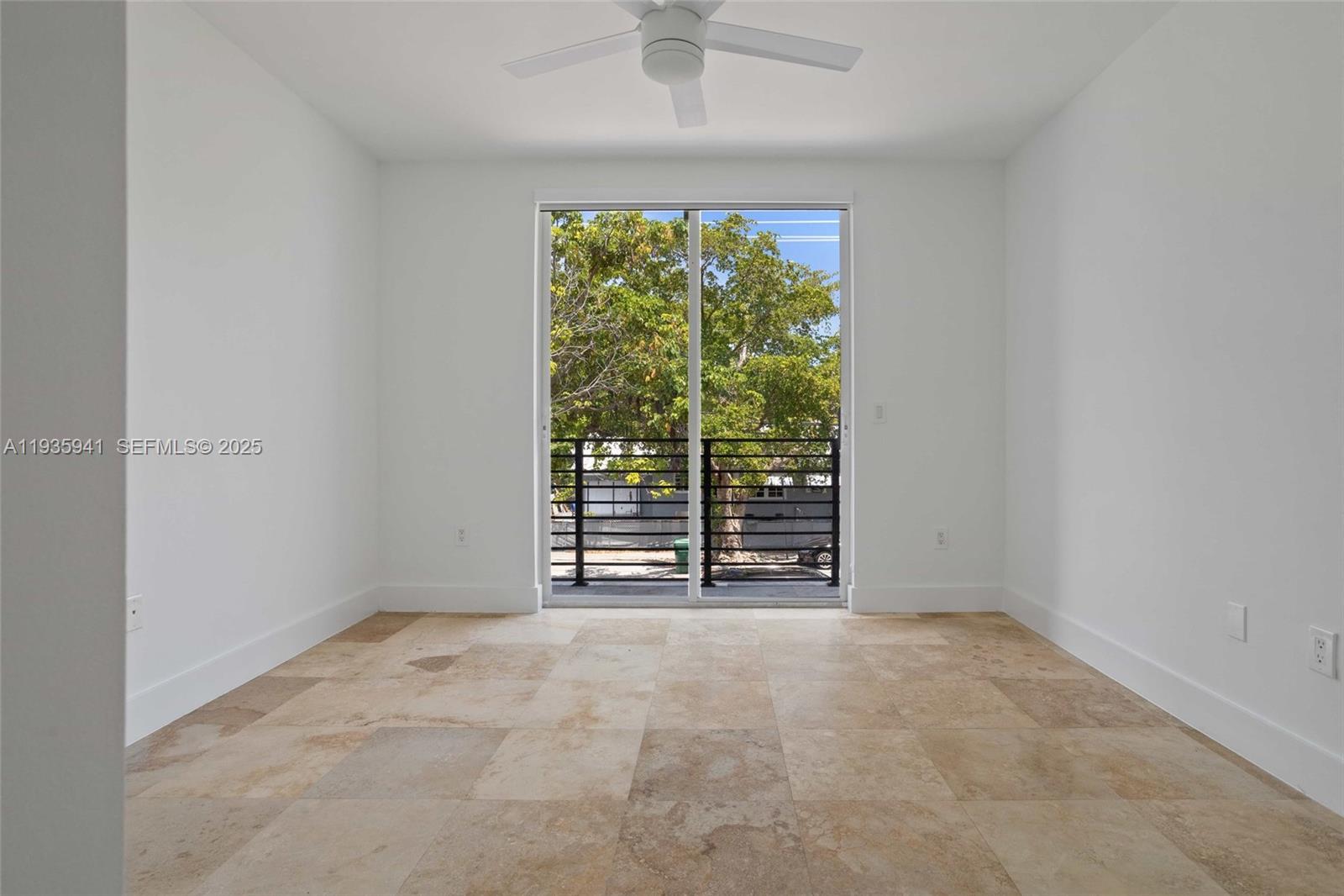 BAYWOOD - Residential