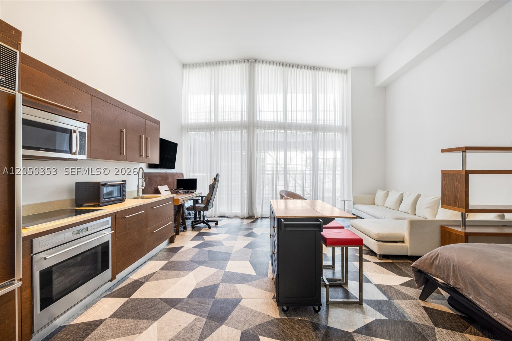 ICONBRICKELL CONDO NO 1 - Residential Lease