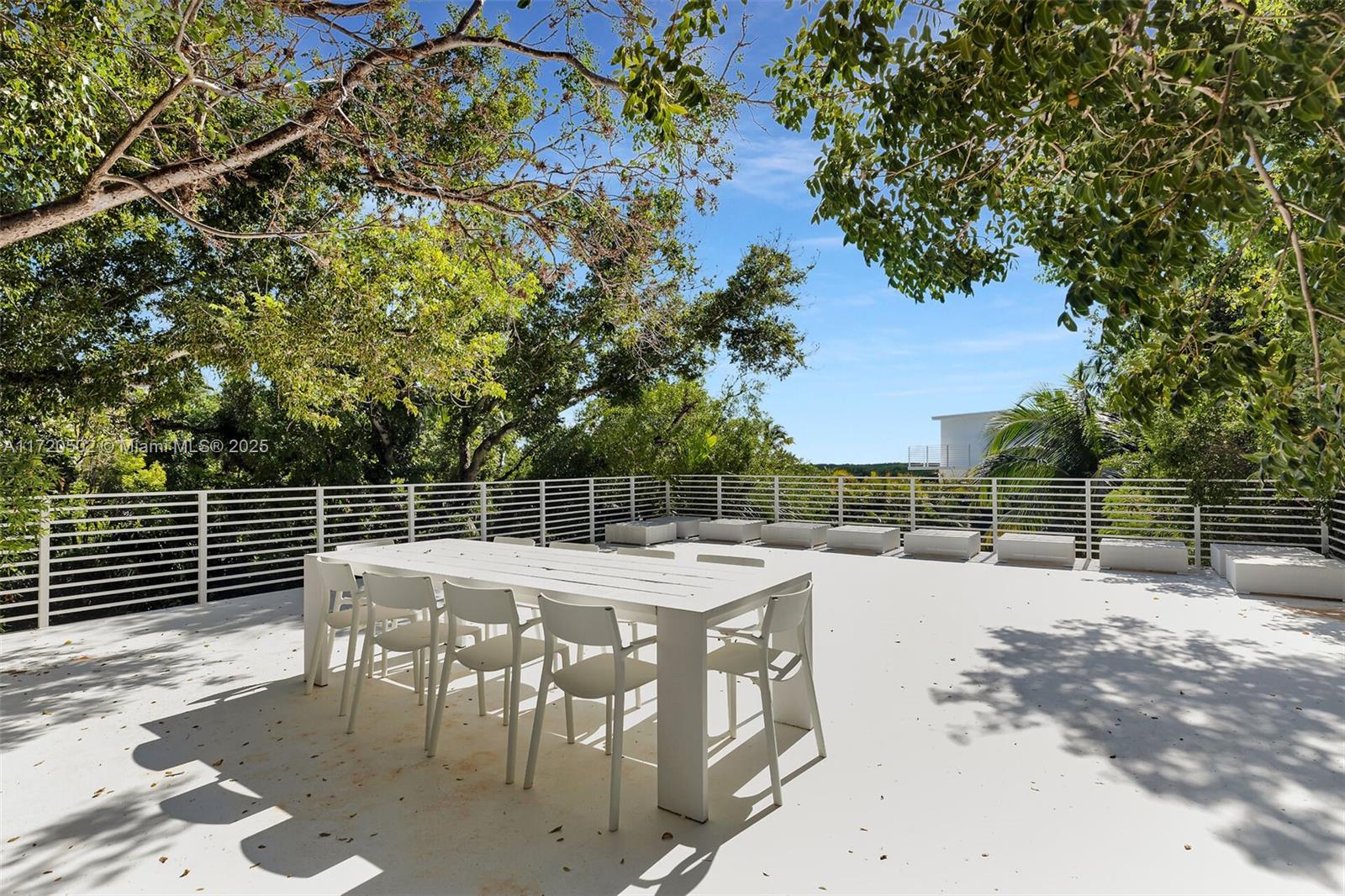 ROCK HARBOR MANOR - Residential