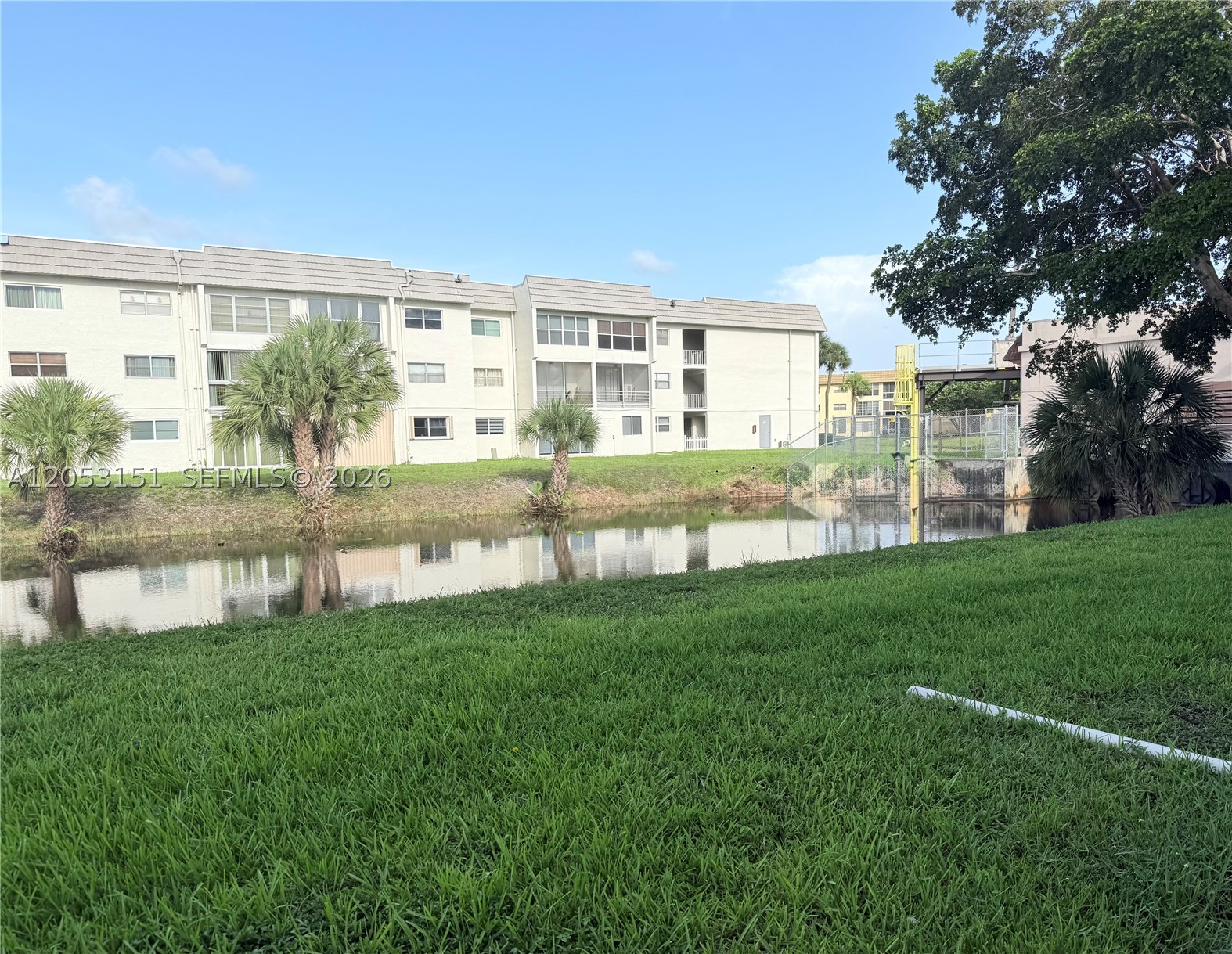 SUNRISE LAKES 48 CONDO - Residential Lease