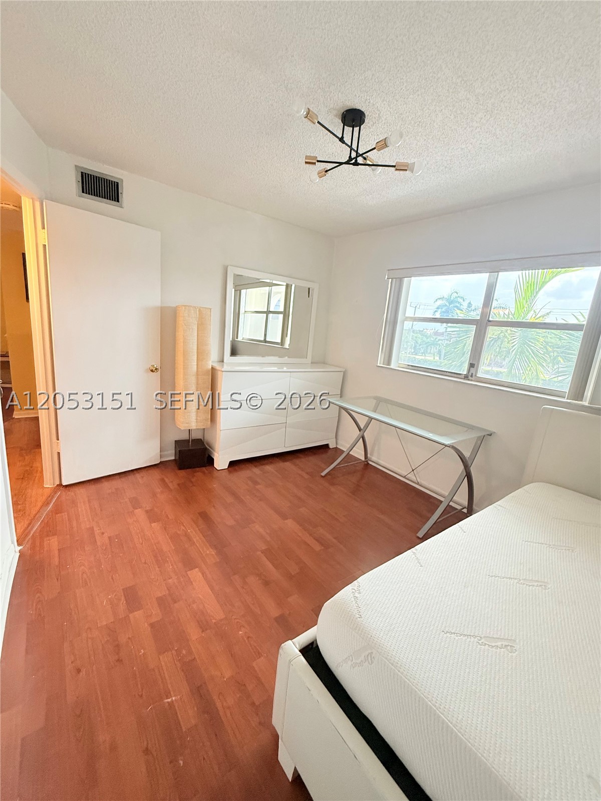 SUNRISE LAKES 48 CONDO - Residential Lease