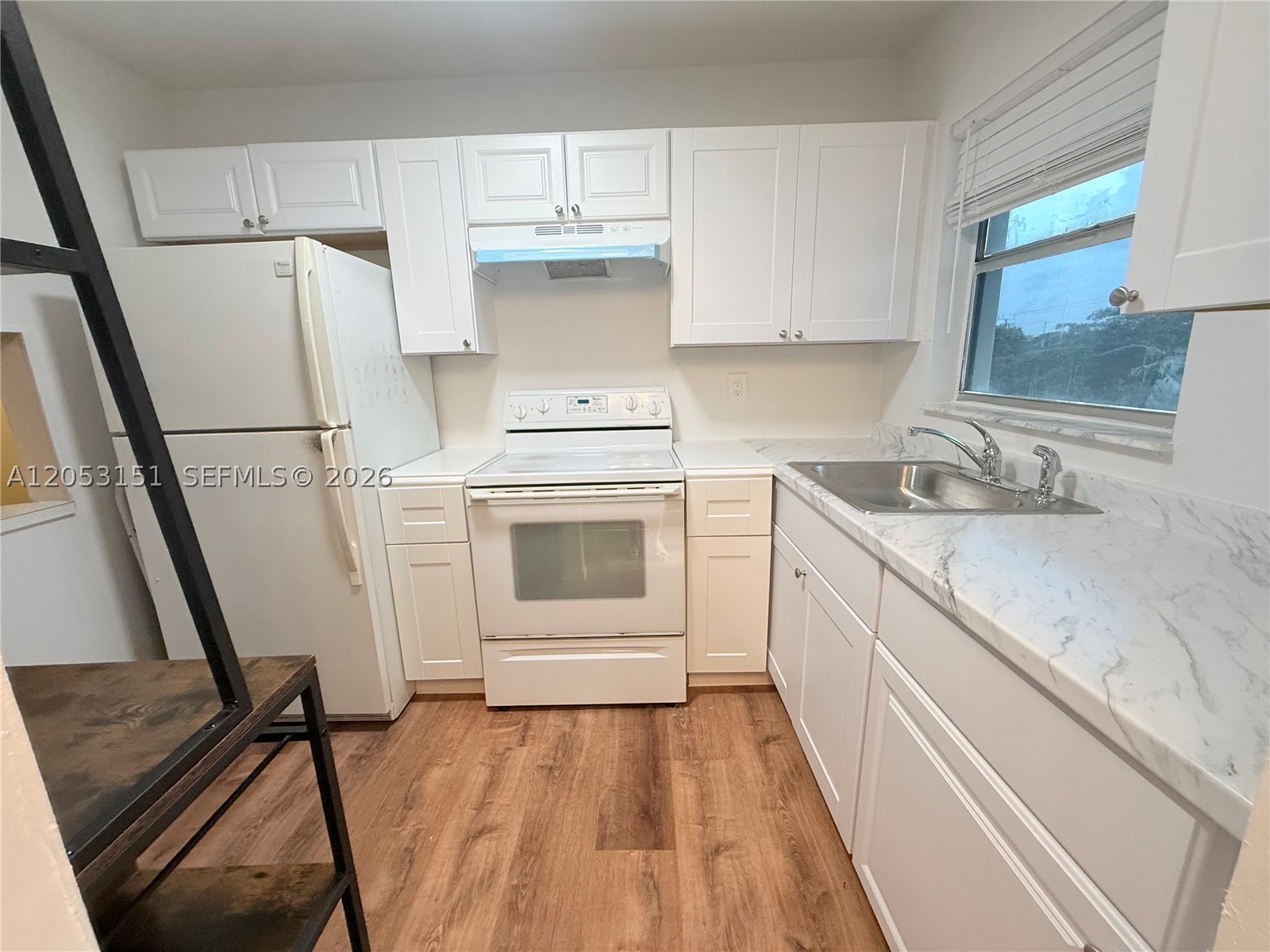 SUNRISE LAKES 48 CONDO - Residential Lease