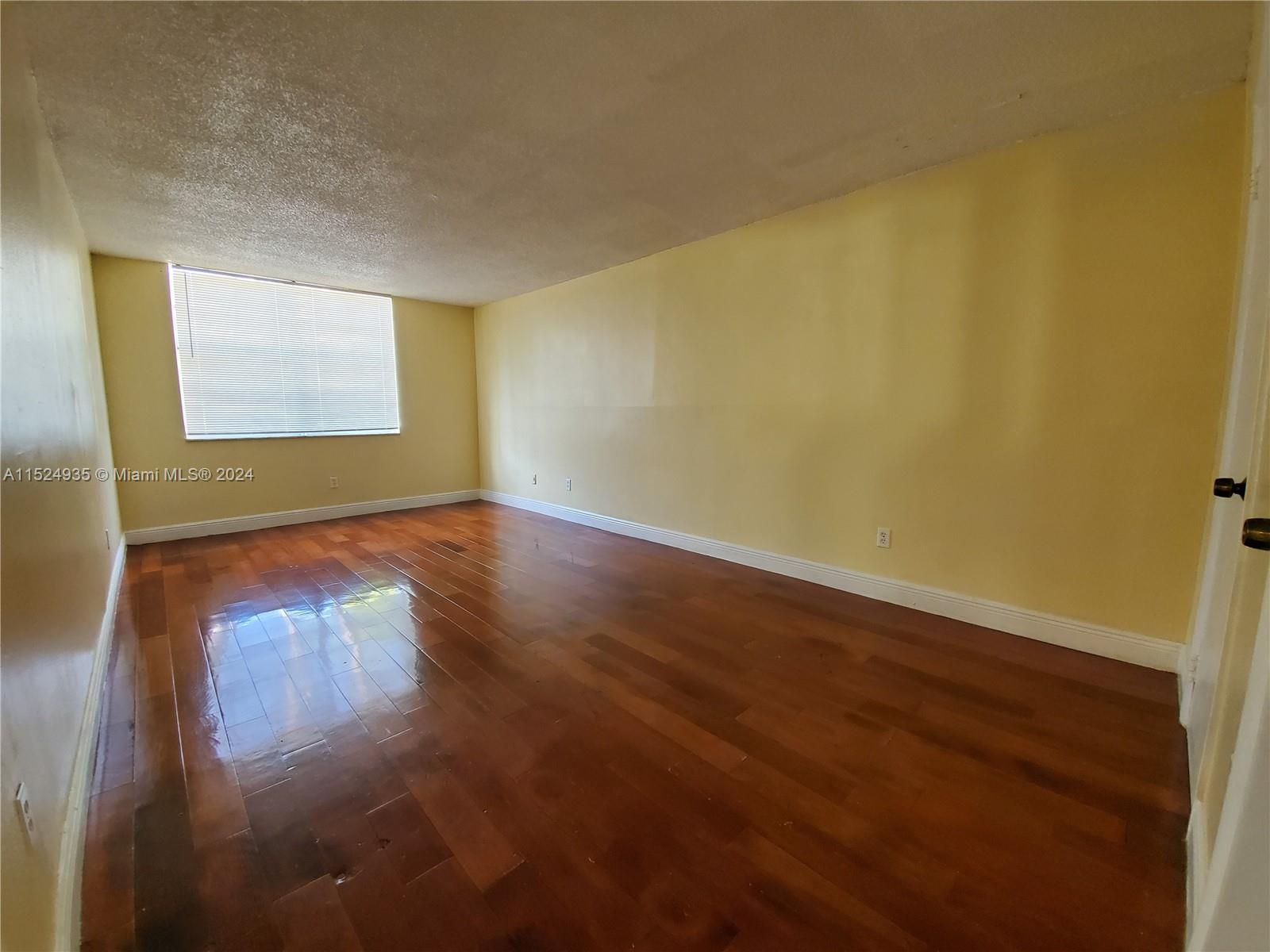 MONTECARLO CONDO - Residential Lease
